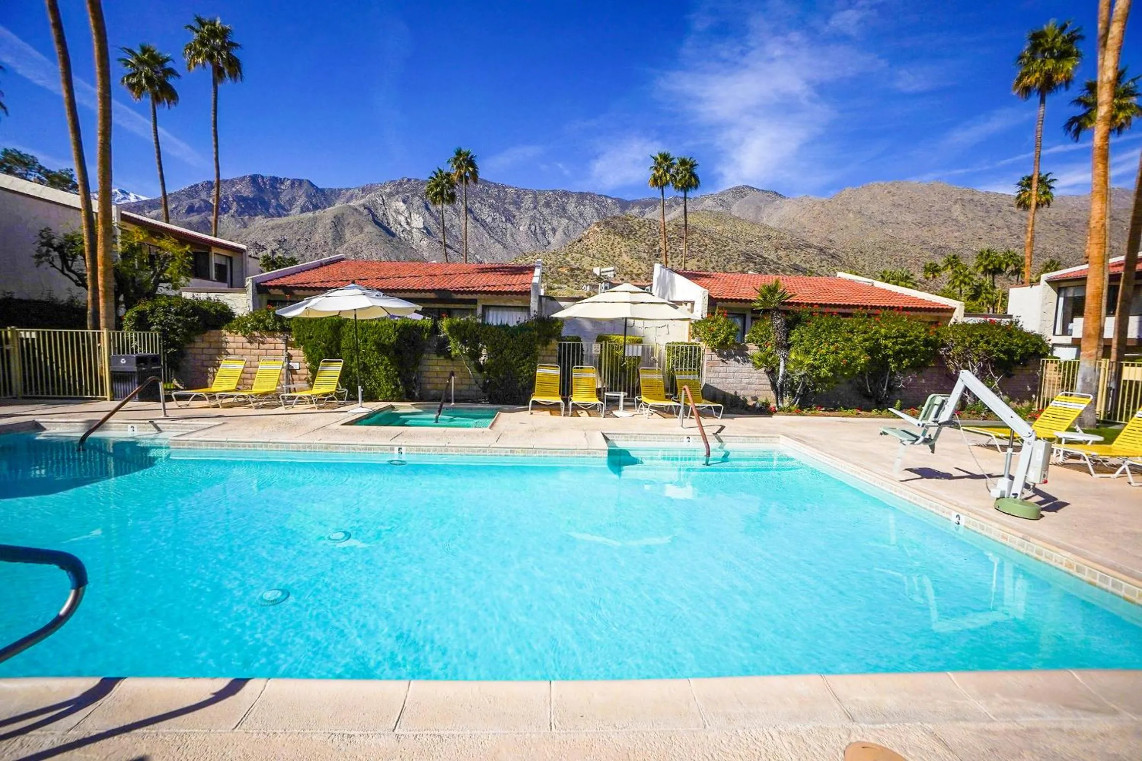 Swimming pool in Casitas del Monte
