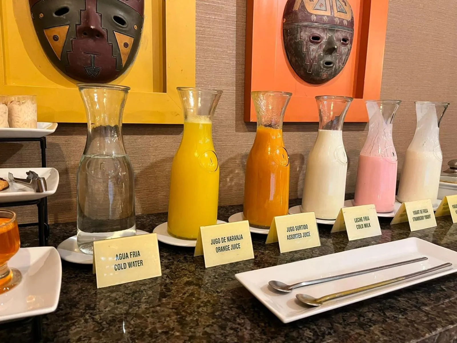 Food and drinks in Hotel El Tambo 2