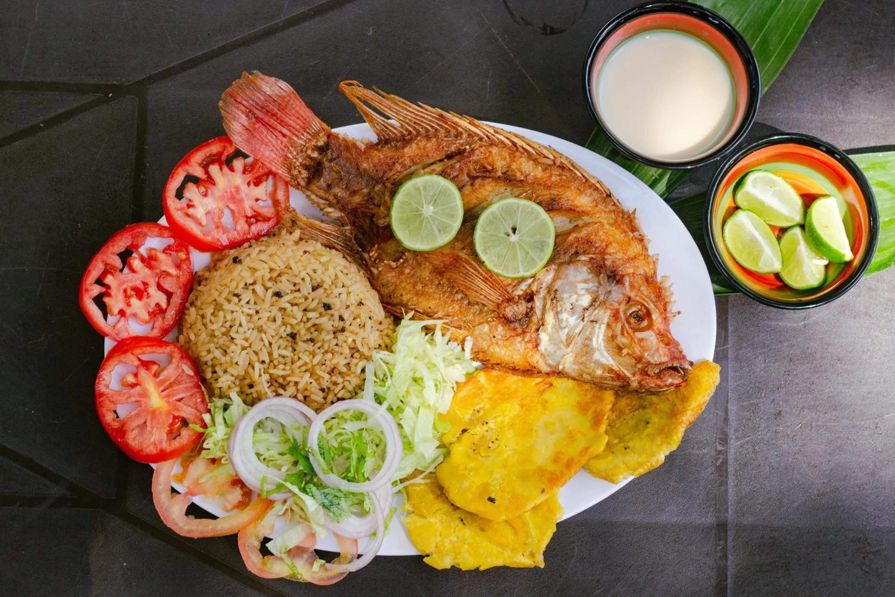 Lunch in Hostel ISABELLA