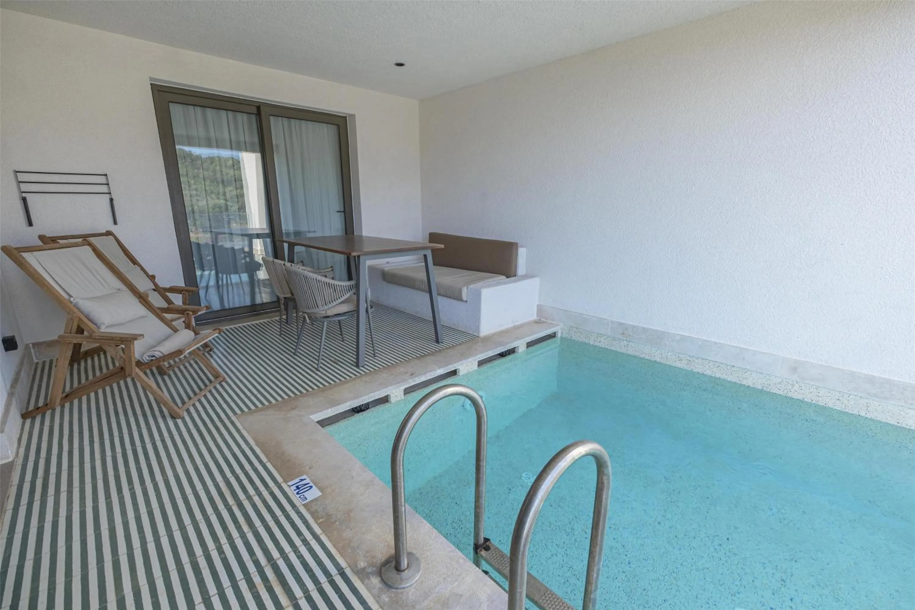 Photo of the whole room in Radisson Blu Hotel, Kas