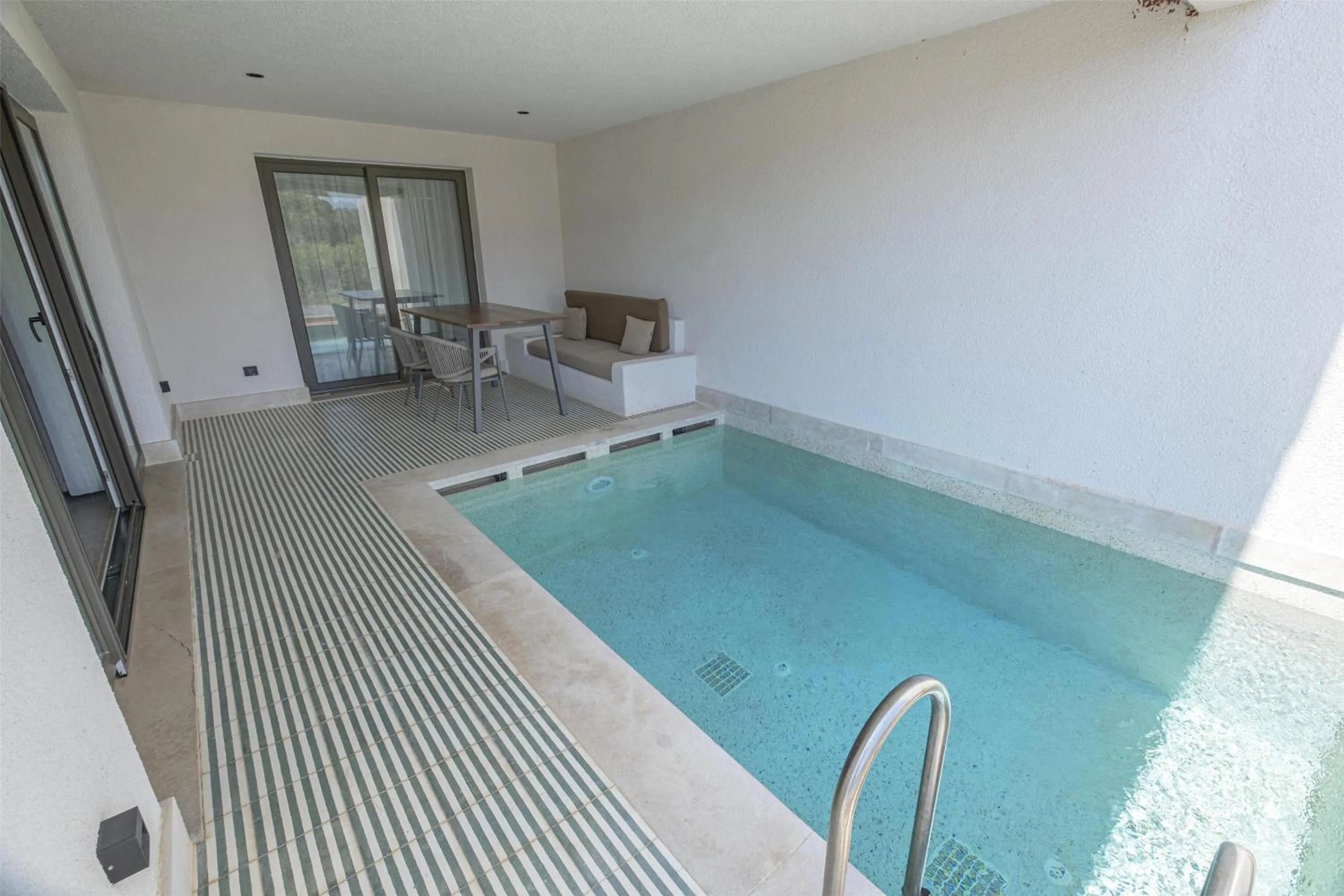 Photo of the whole room in Radisson Blu Hotel, Kas