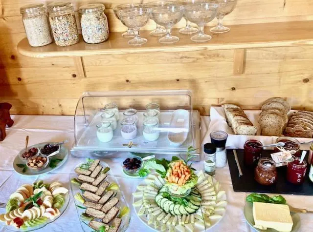 Breakfast in Haus Rhodania