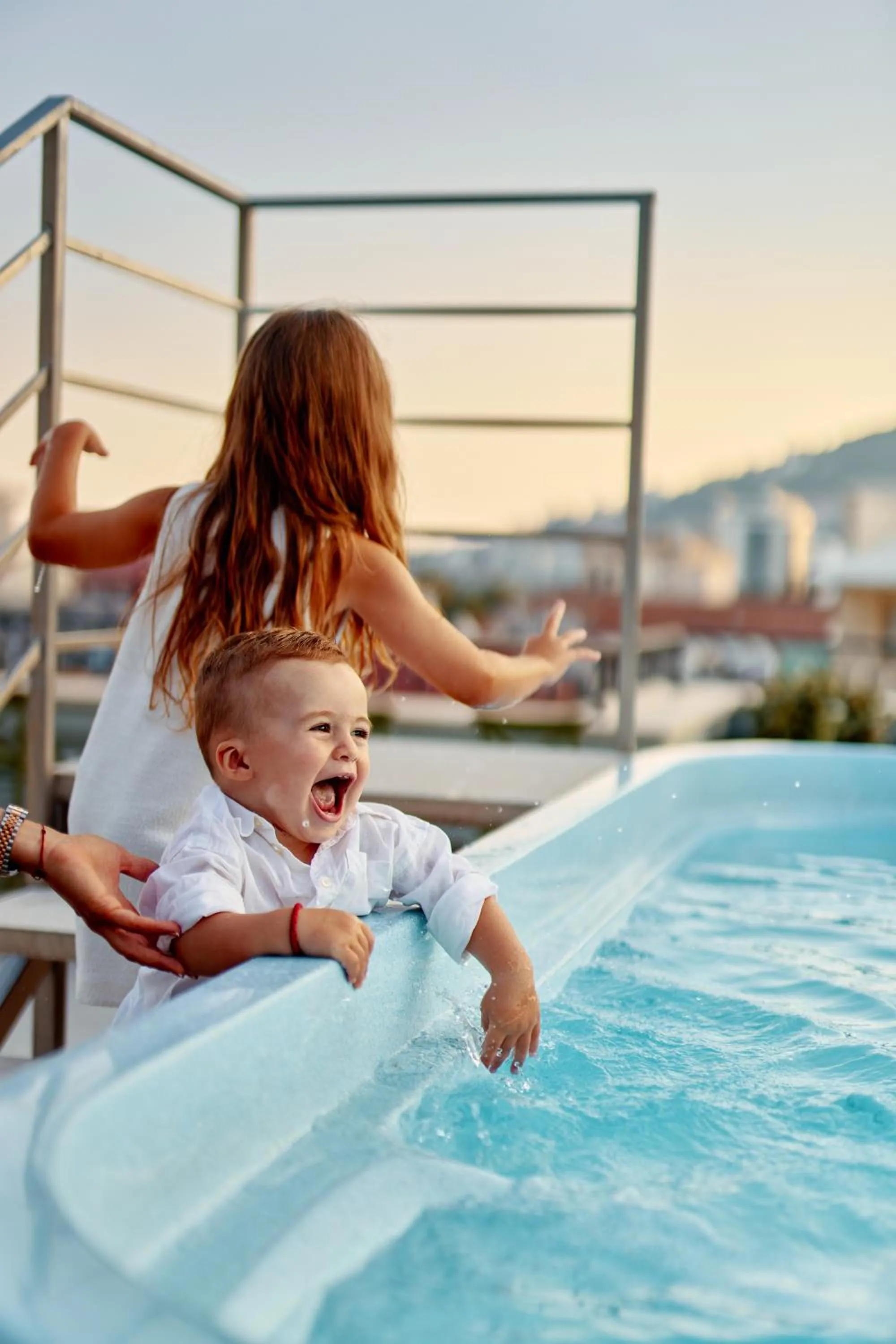 People in Hotel Diplomat by Aycon