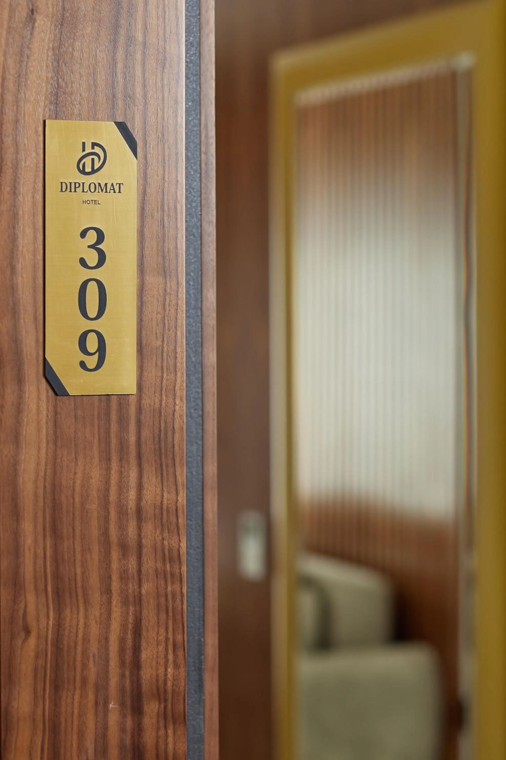 Logo/Certificate/Sign in Hotel Diplomat by Aycon