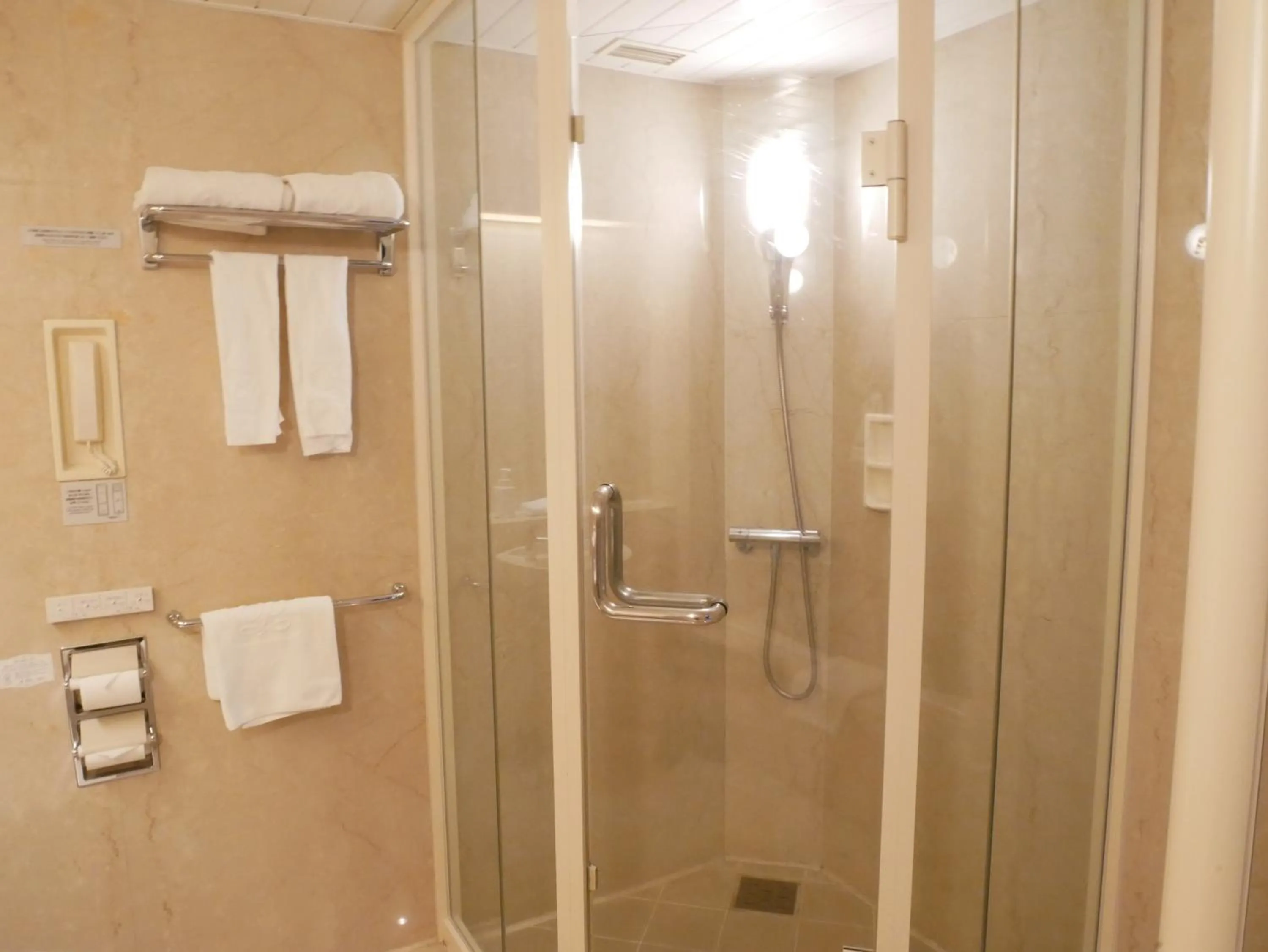 Shower in Hakone Sengokuhara Prince Hotel