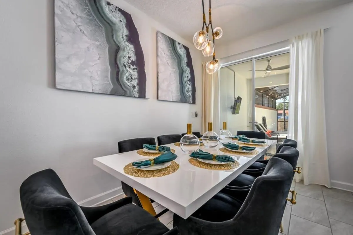 Relax in Style at this Spacious 4-Bedroom Villa