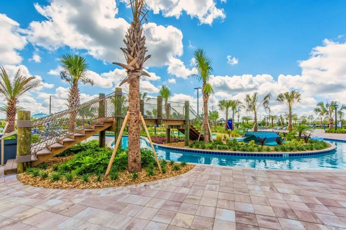 Relax in Style at this Spacious 4-Bedroom Villa