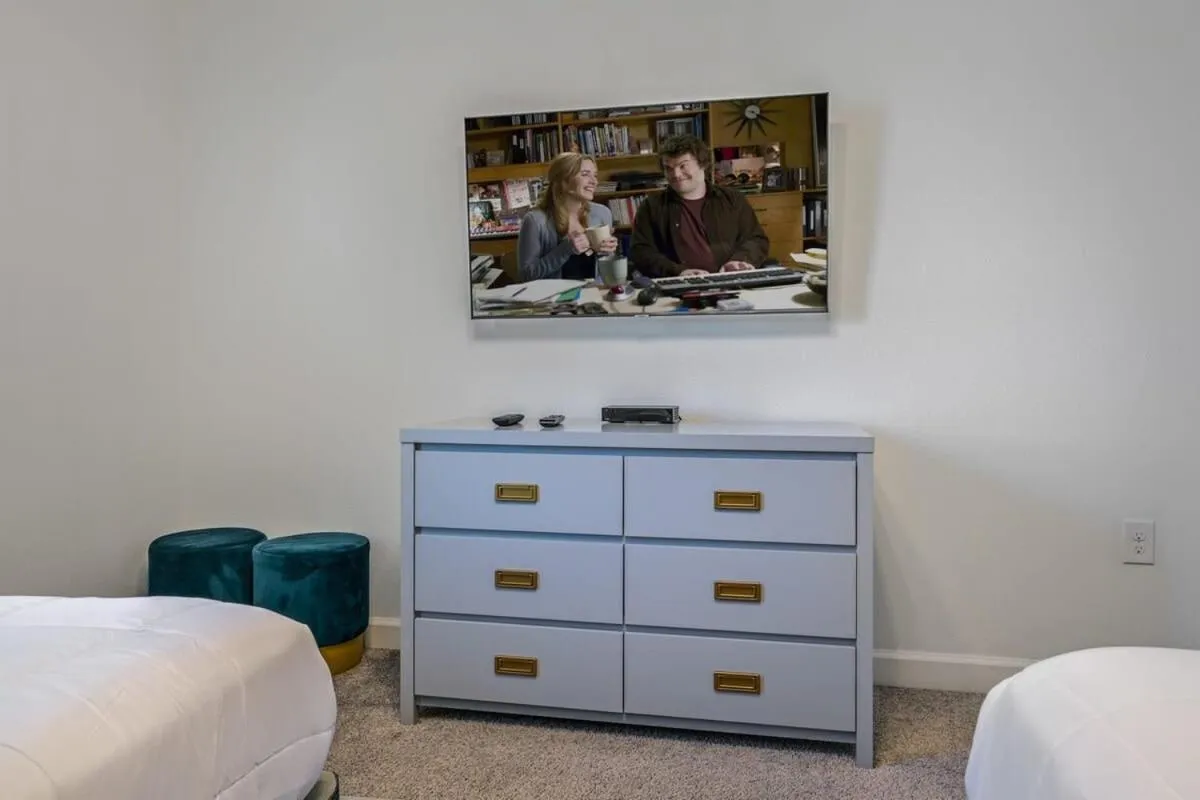 Bed in Relax in Style at this Spacious 4-Bedroom Villa