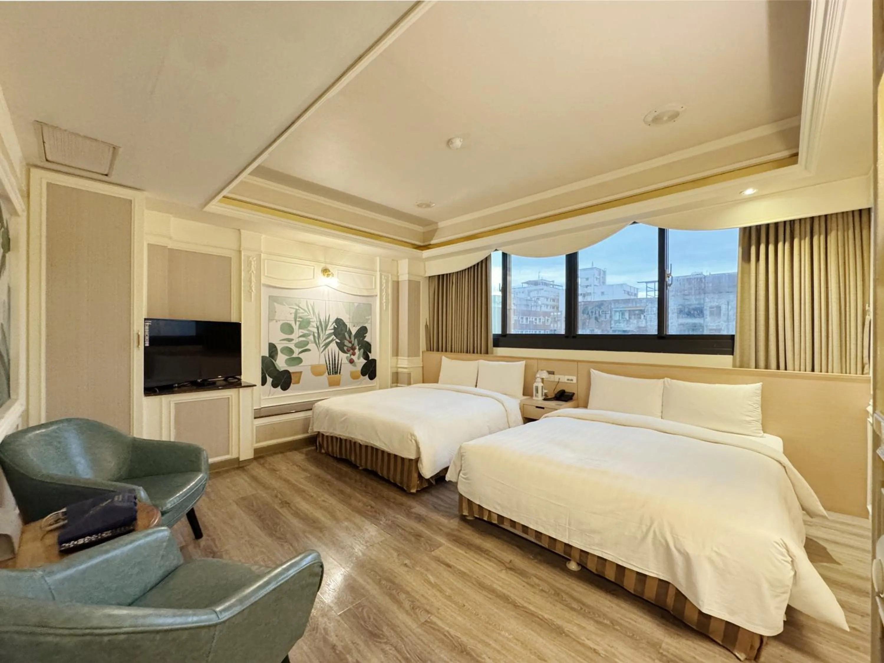 Photo of the whole room, Bed in Finders Hotel Hualien Station