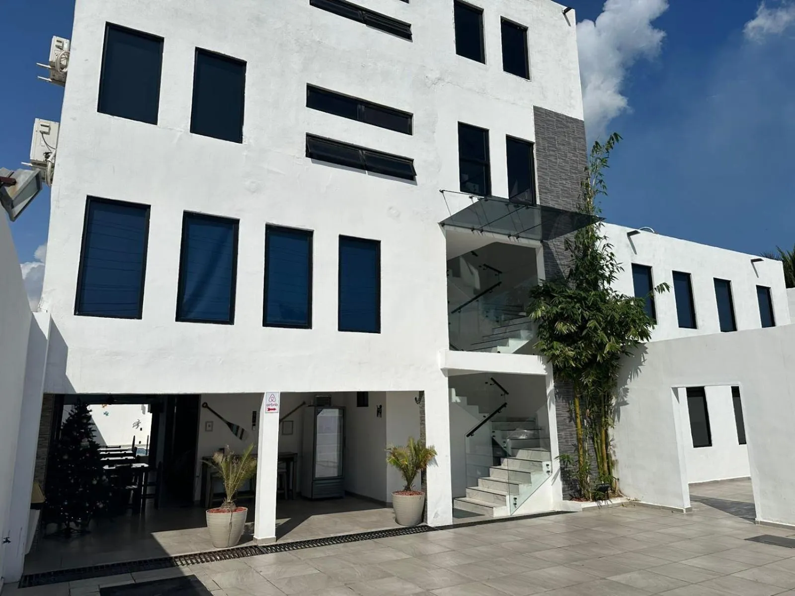 Property building in FIESTA MIRAMAR