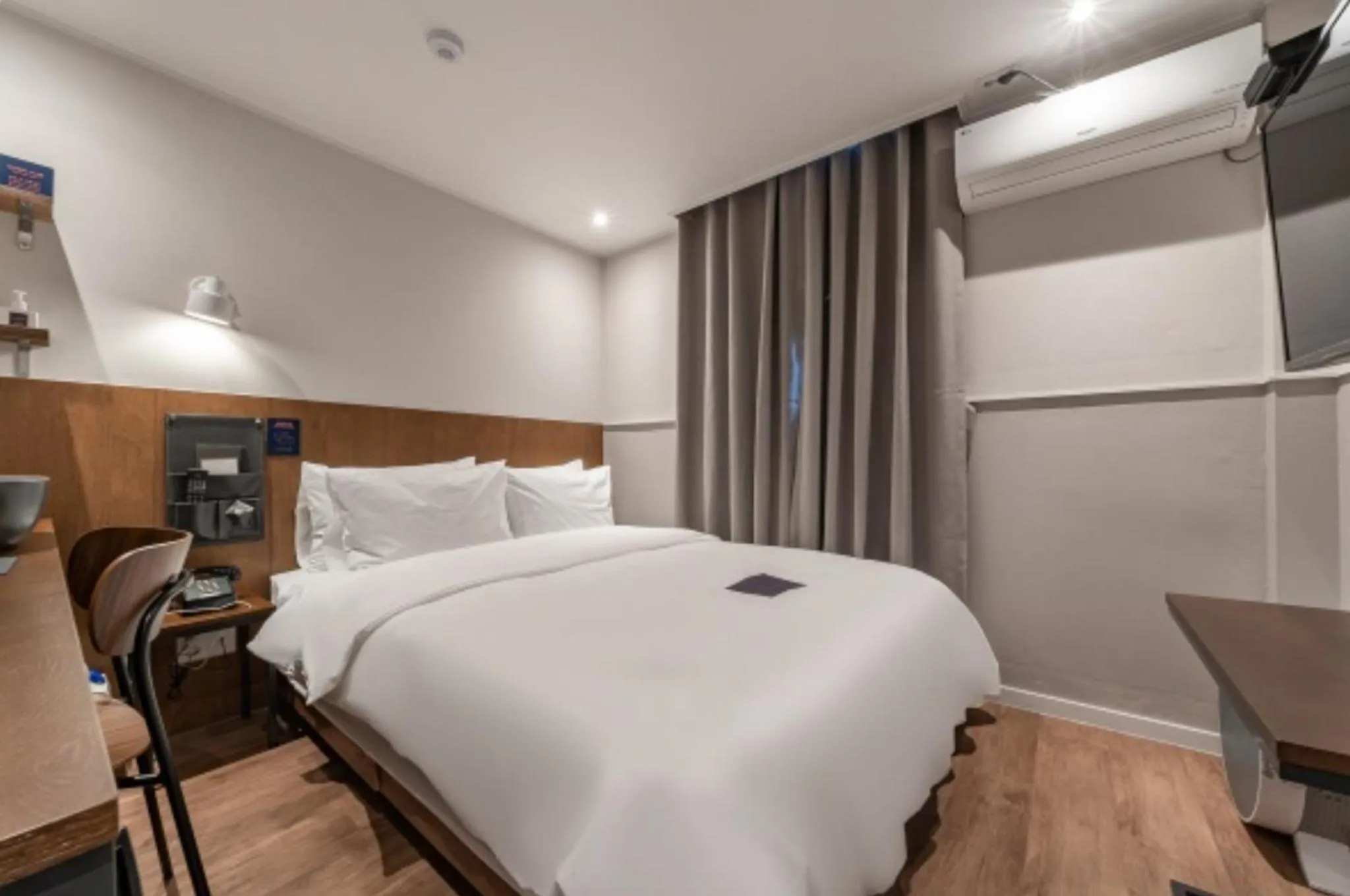 Bed in Just Stay Hotel