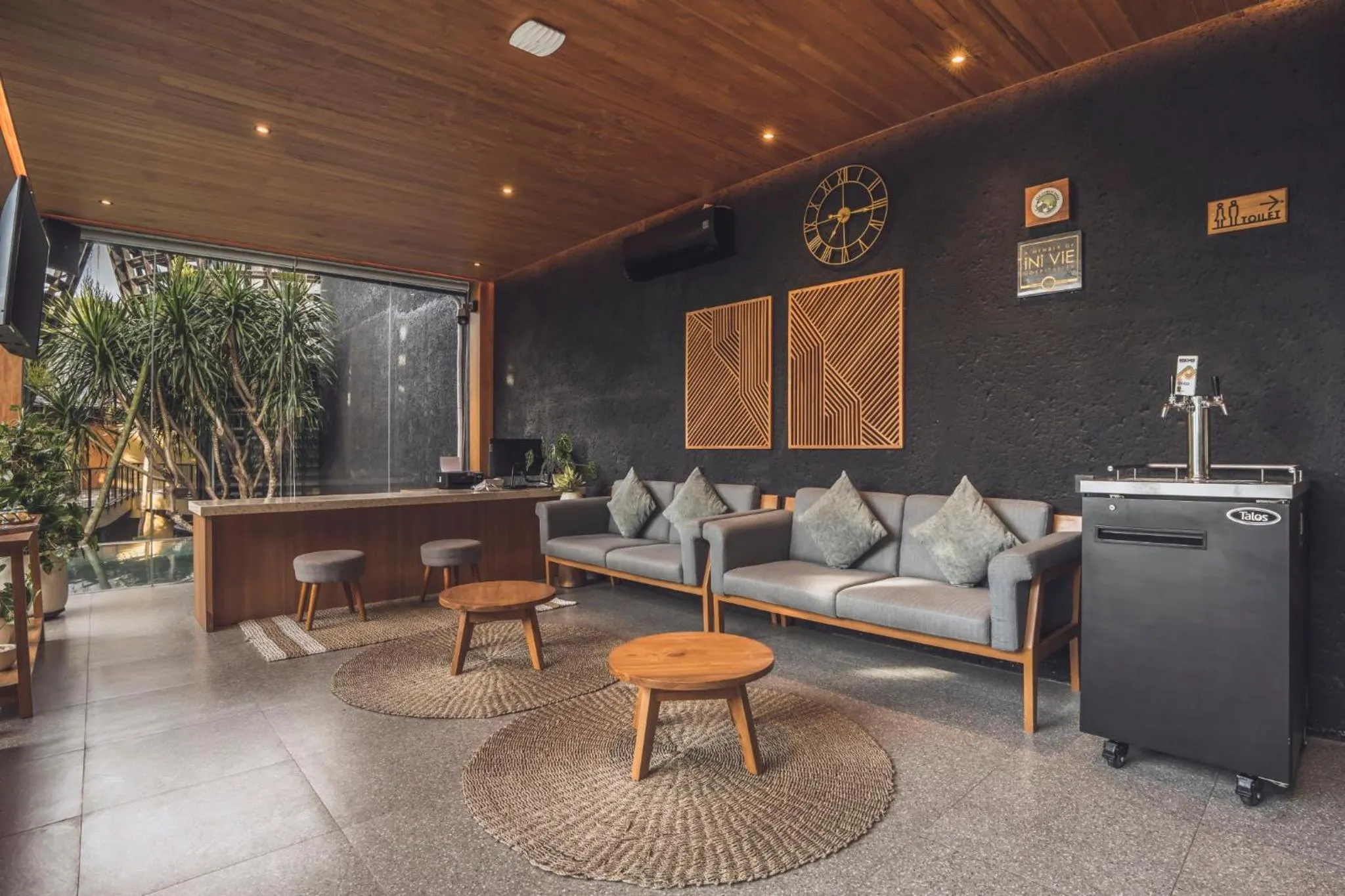 Lobby or reception in Canggu Cabana Beach Resort by Ini Vie Hospitality