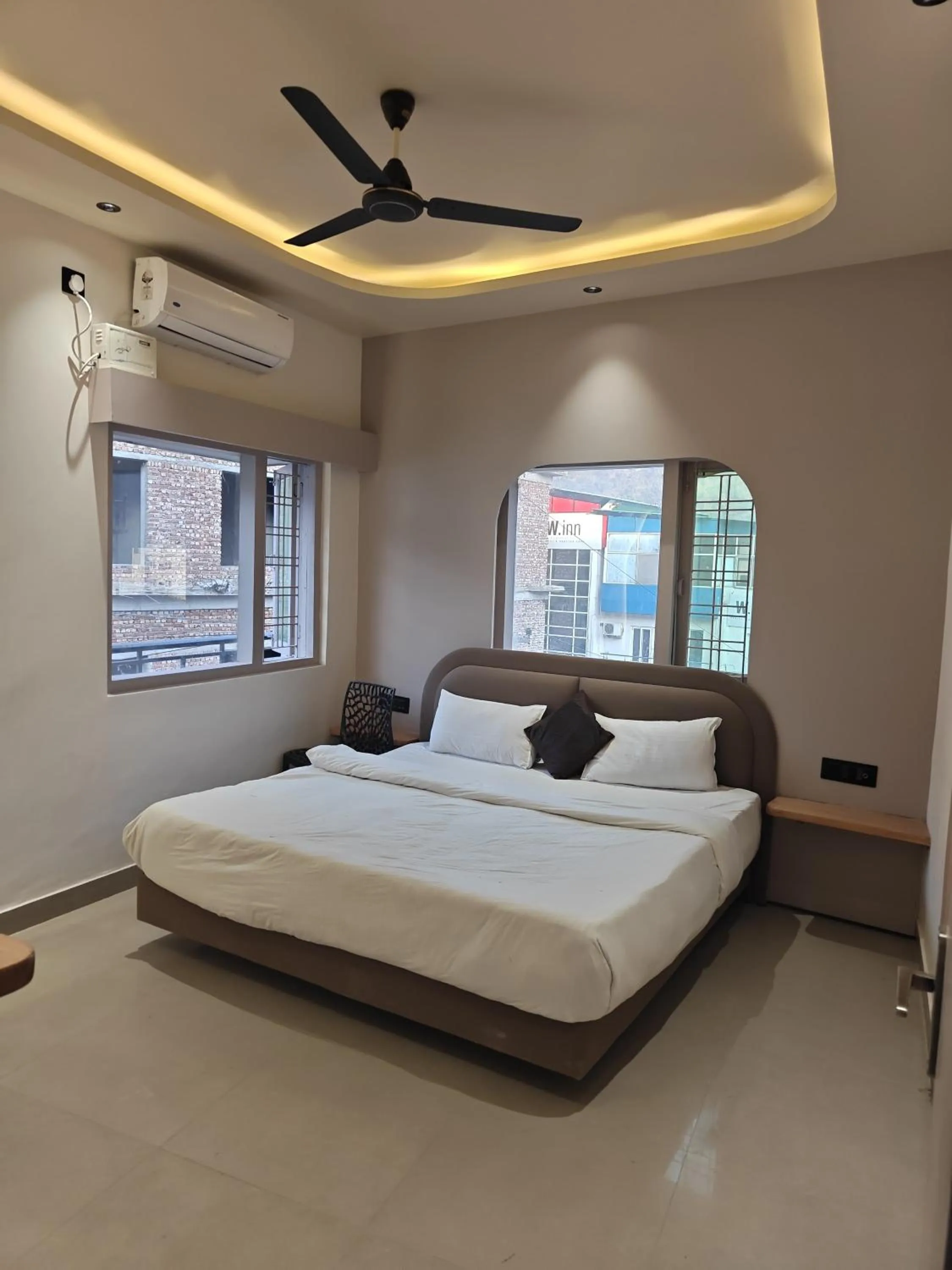 Bed in Spontrail Hostel