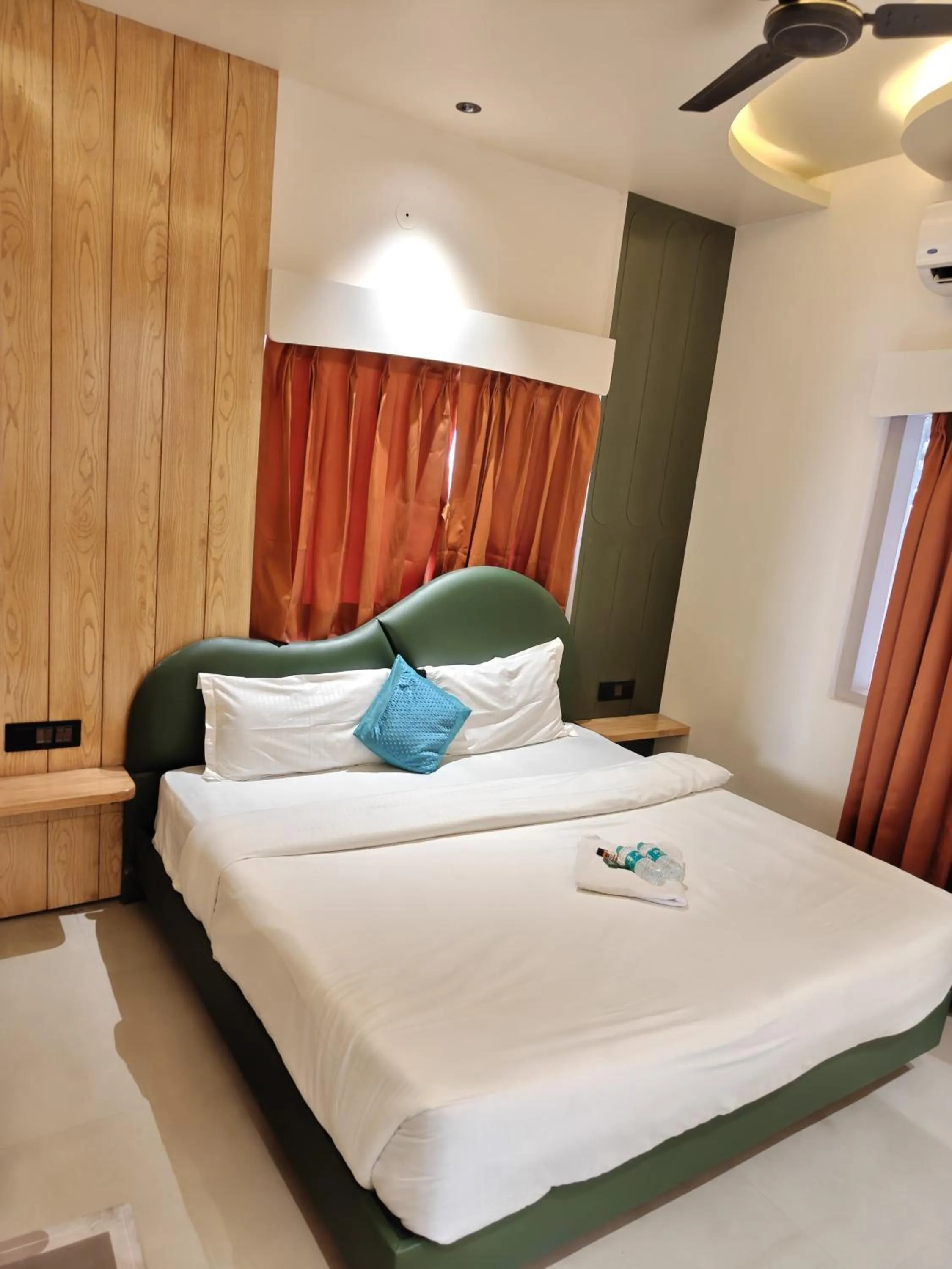 Bed in Spontrail Hostel