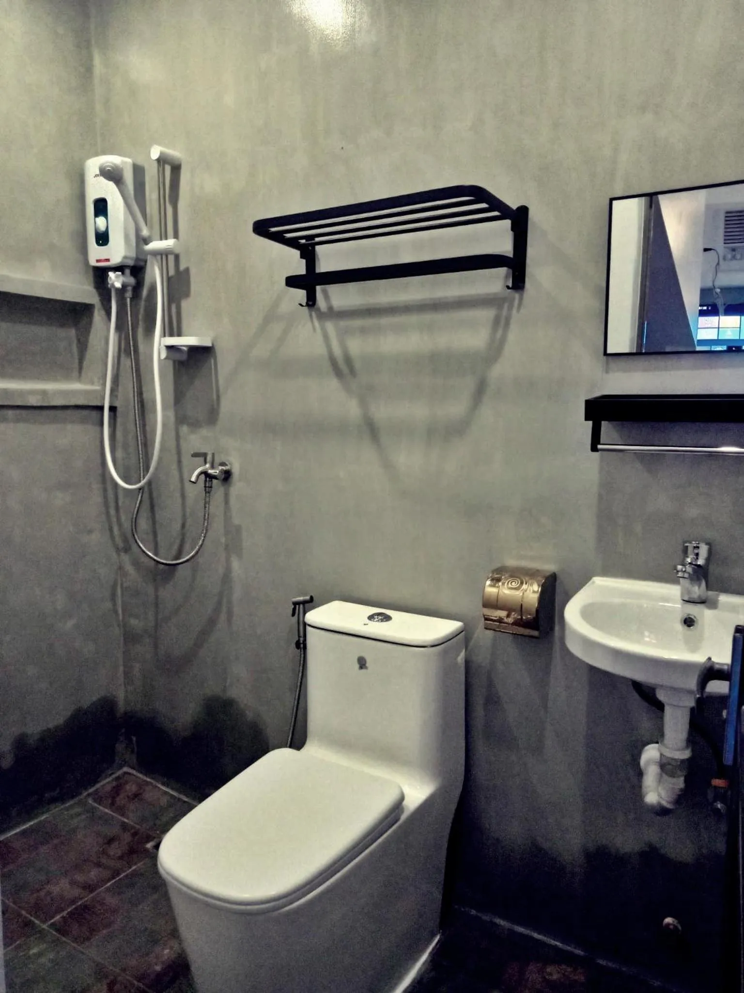 Toilet in Ship MARIA Hotel