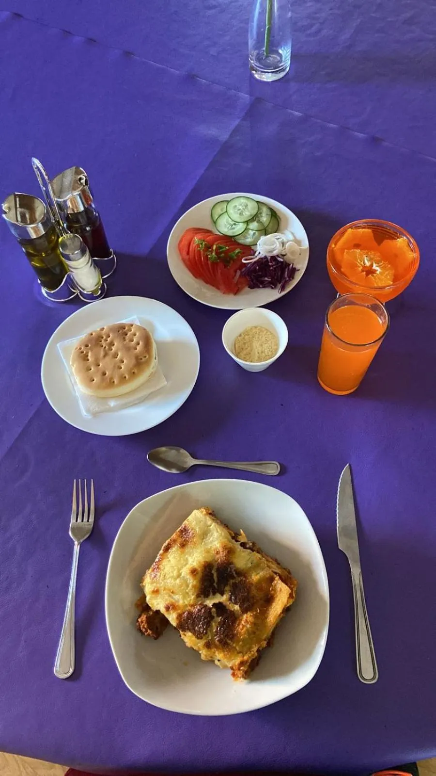 Food in NEW HOTEL CRUZ DEL SUR