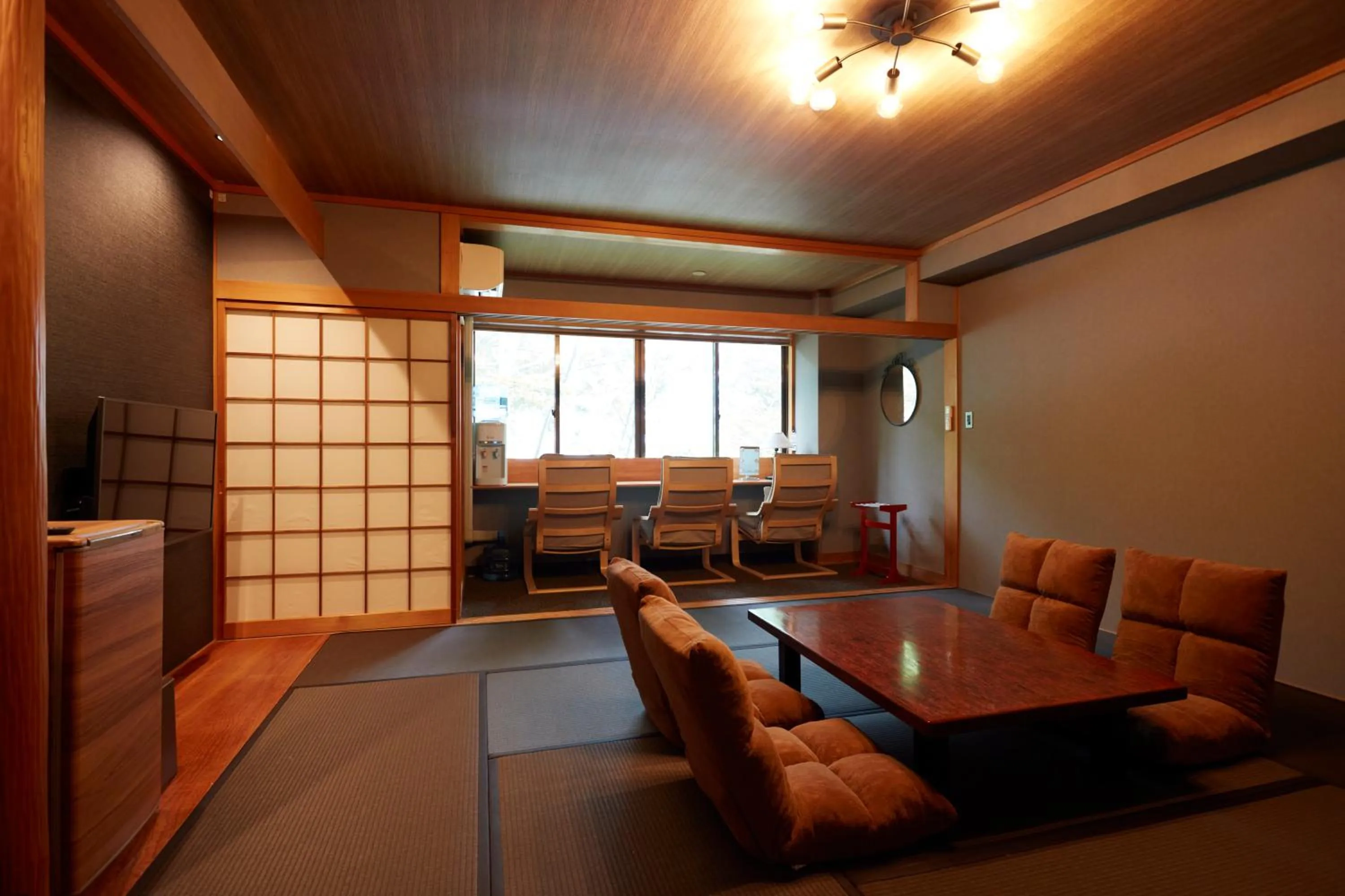 Photo of the whole room in Towadakohan Sakura