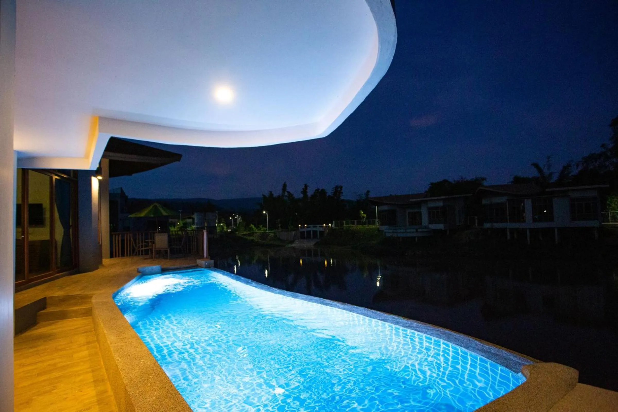 Nakaburi Sanctuary Resort&Spa