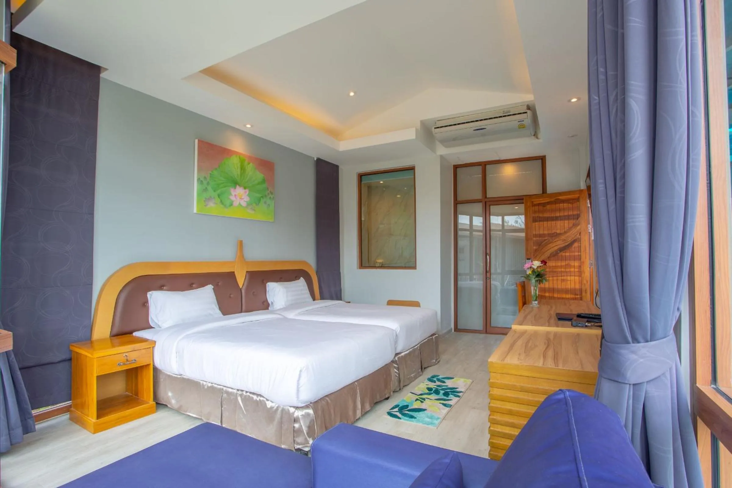 Bed in Nakaburi Sanctuary Resort&Spa
