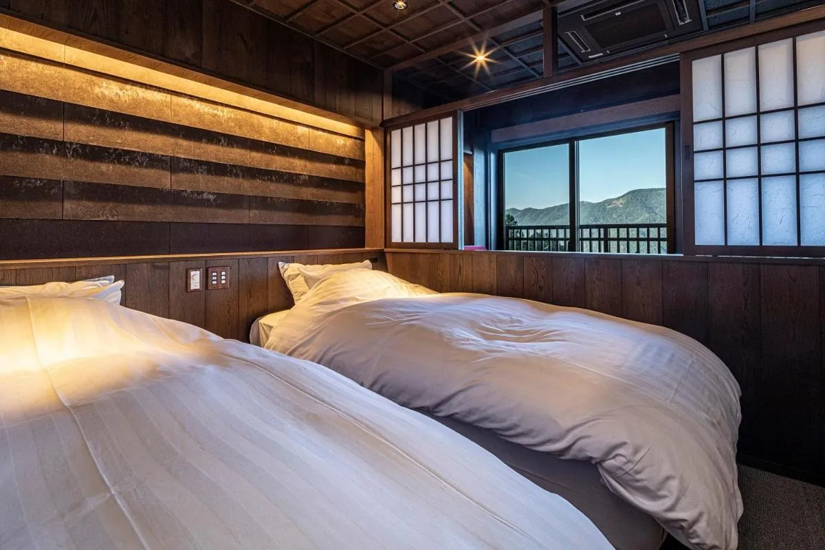 Bed in Hakone Kyuan