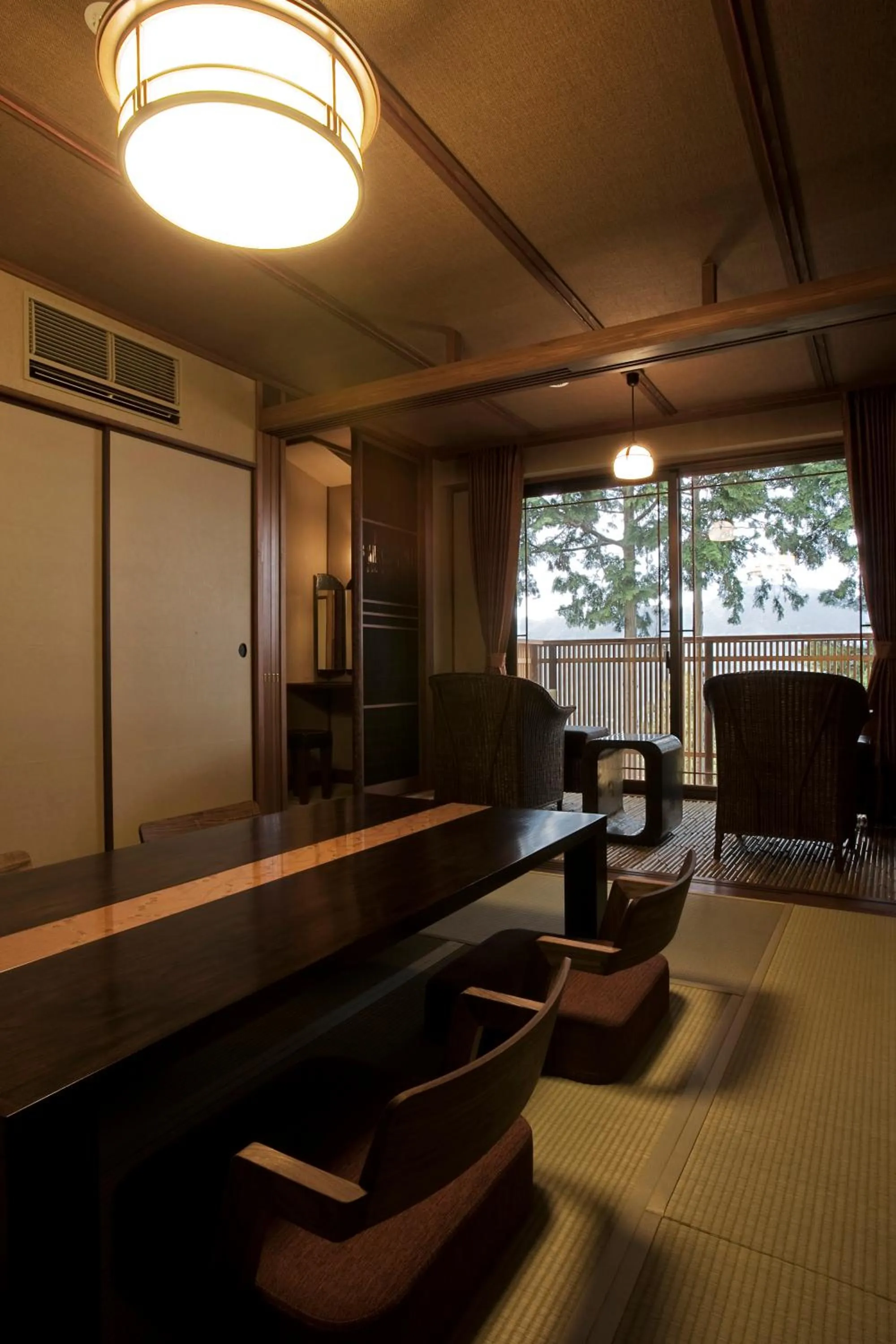 Photo of the whole room in Hakone Kyuan