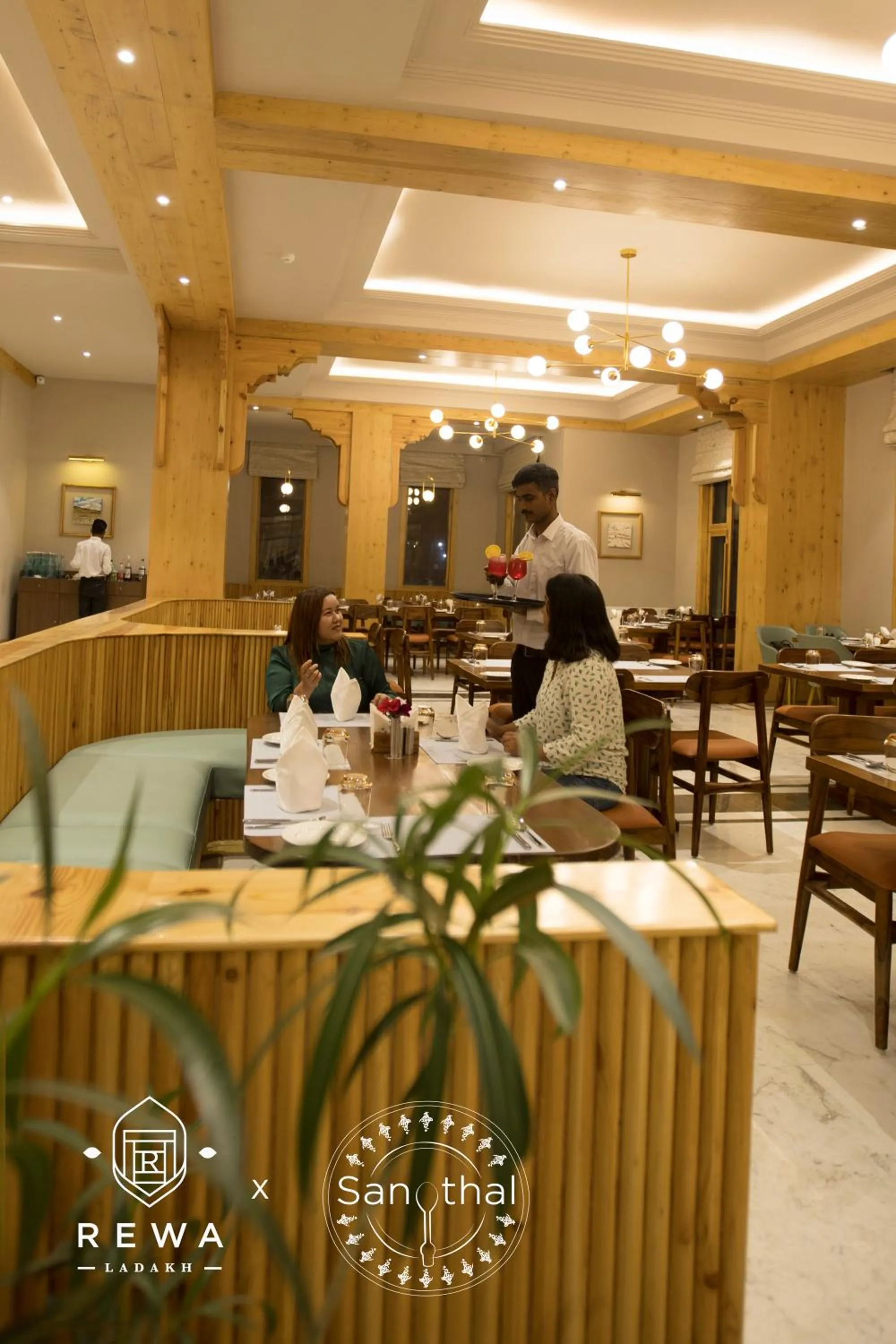 Restaurant/places to eat in Hotel Rewa Ladakh