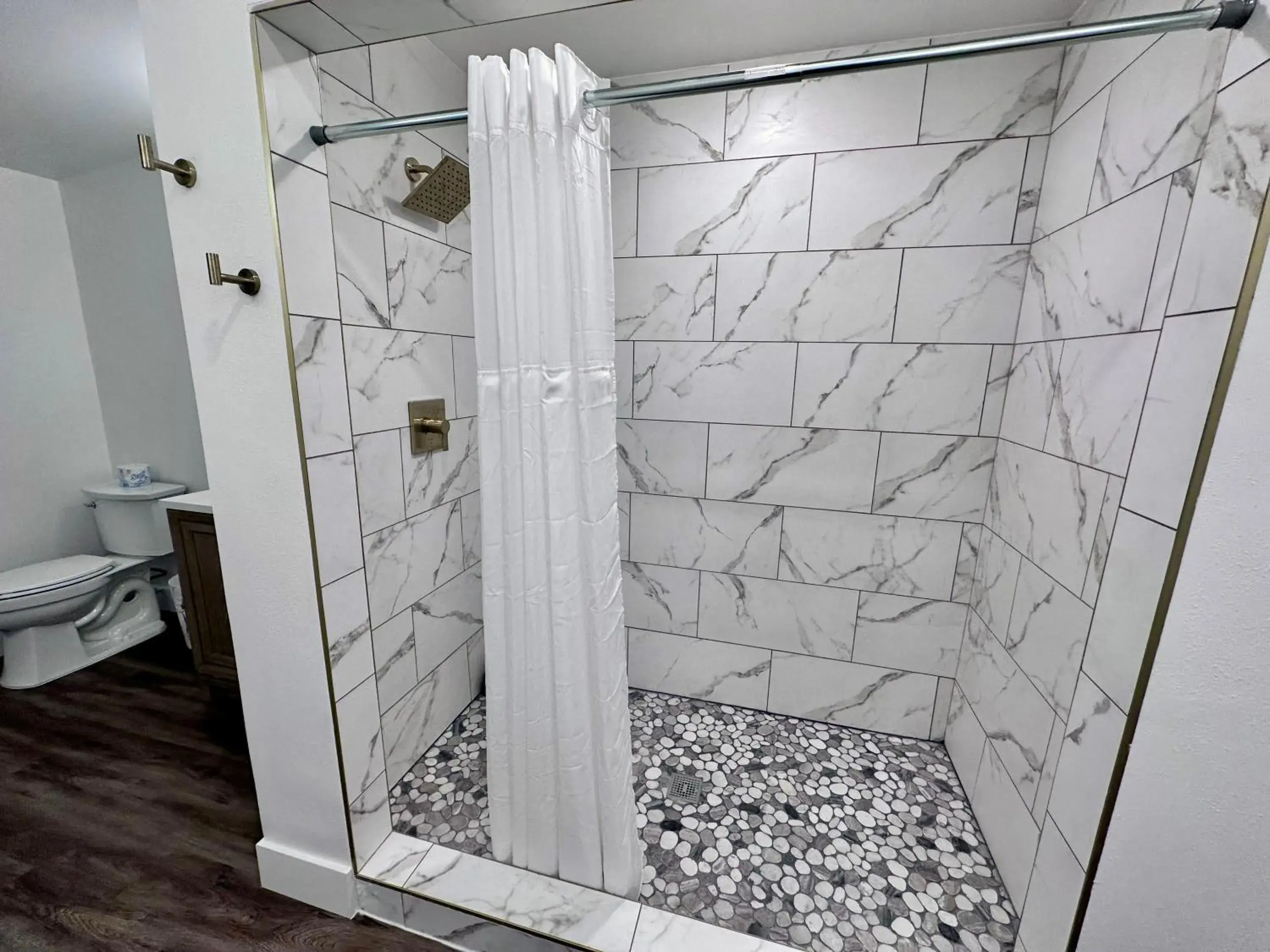 King Room in Sierra Motor Lodge - A Sierra Blue Hotel King Room in Sierra Motor Lodge - A Sierra Blue Hotel