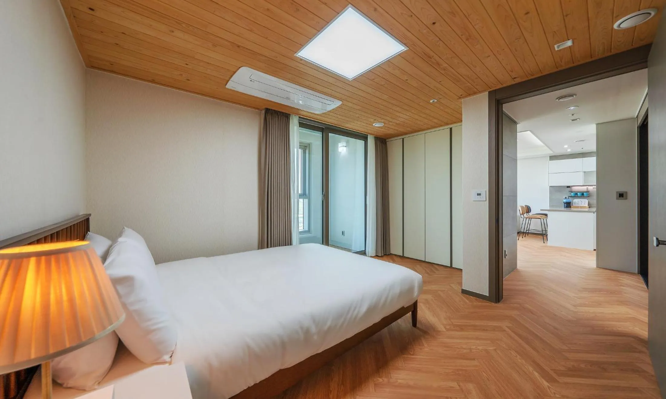 Bed in Busan Station BOOKING THE BAY