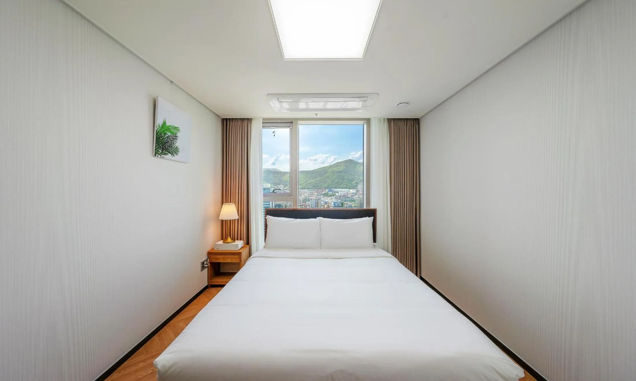 Bed in Busan Station BOOKING THE BAY