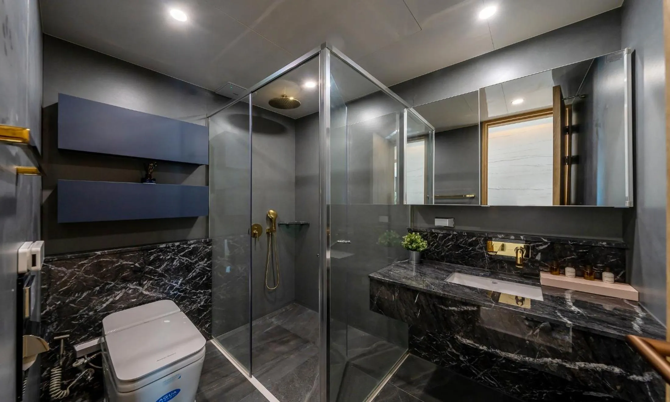 Busan Station BOOKING THE BAY