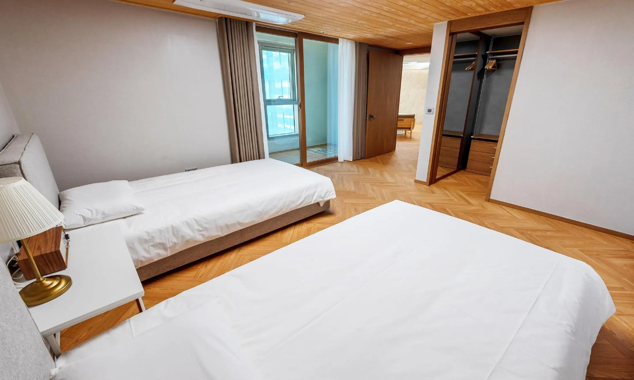 Bed in Busan Station BOOKING THE BAY