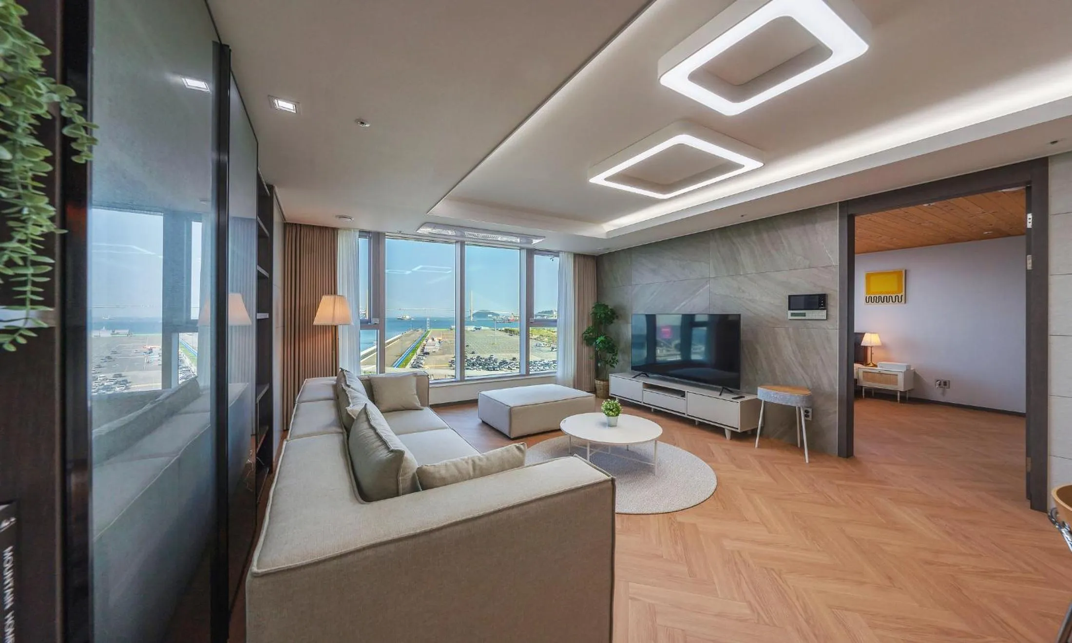 Busan Station BOOKING THE BAY