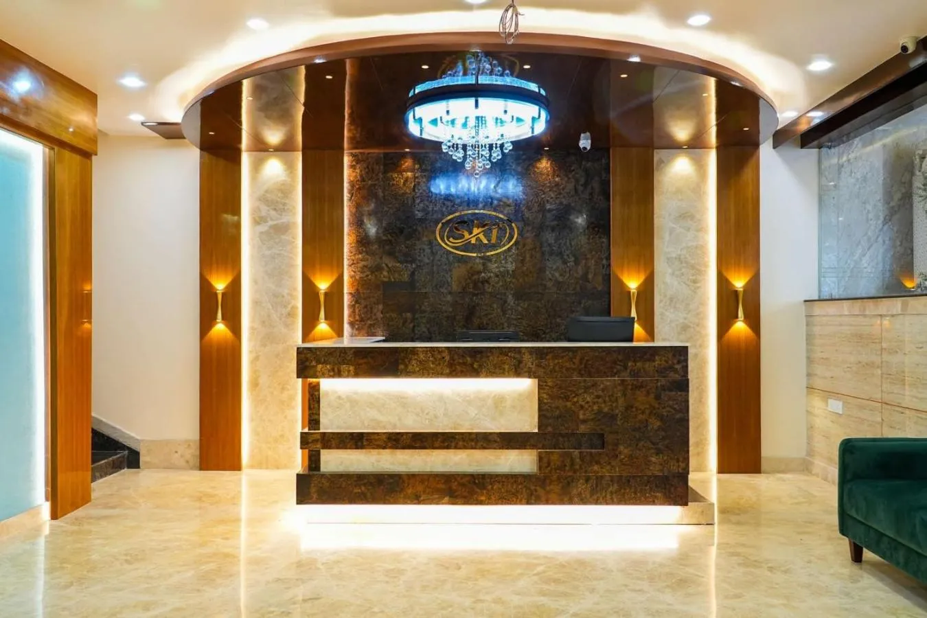 Lobby or reception in Sri Krishna Inn - Kempegowda Airport Bangalore