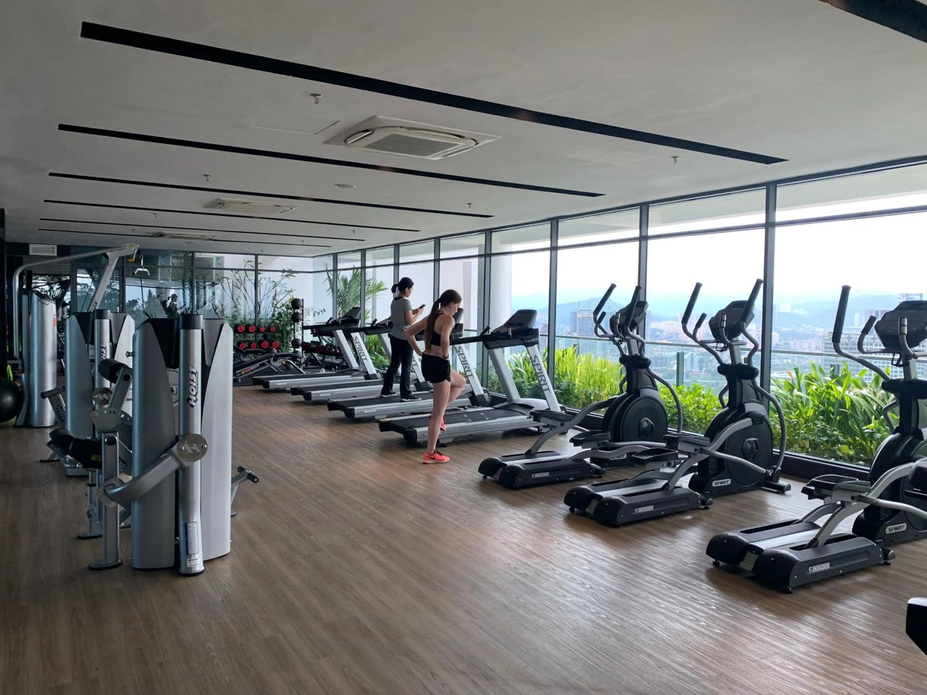 Fitness centre/facilities in LUXE Infinitum KLCC by WSD