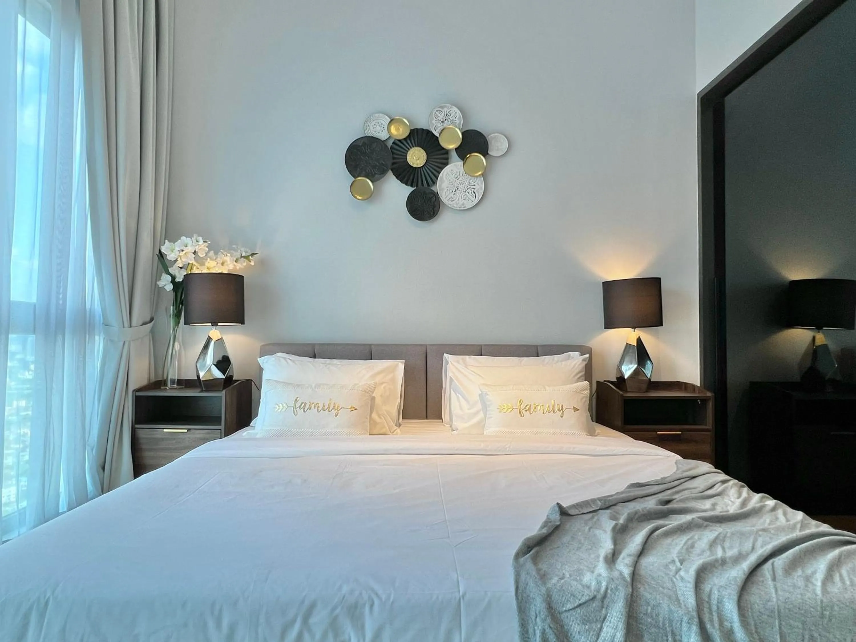 Bed in LUXE Infinitum KLCC by WSD