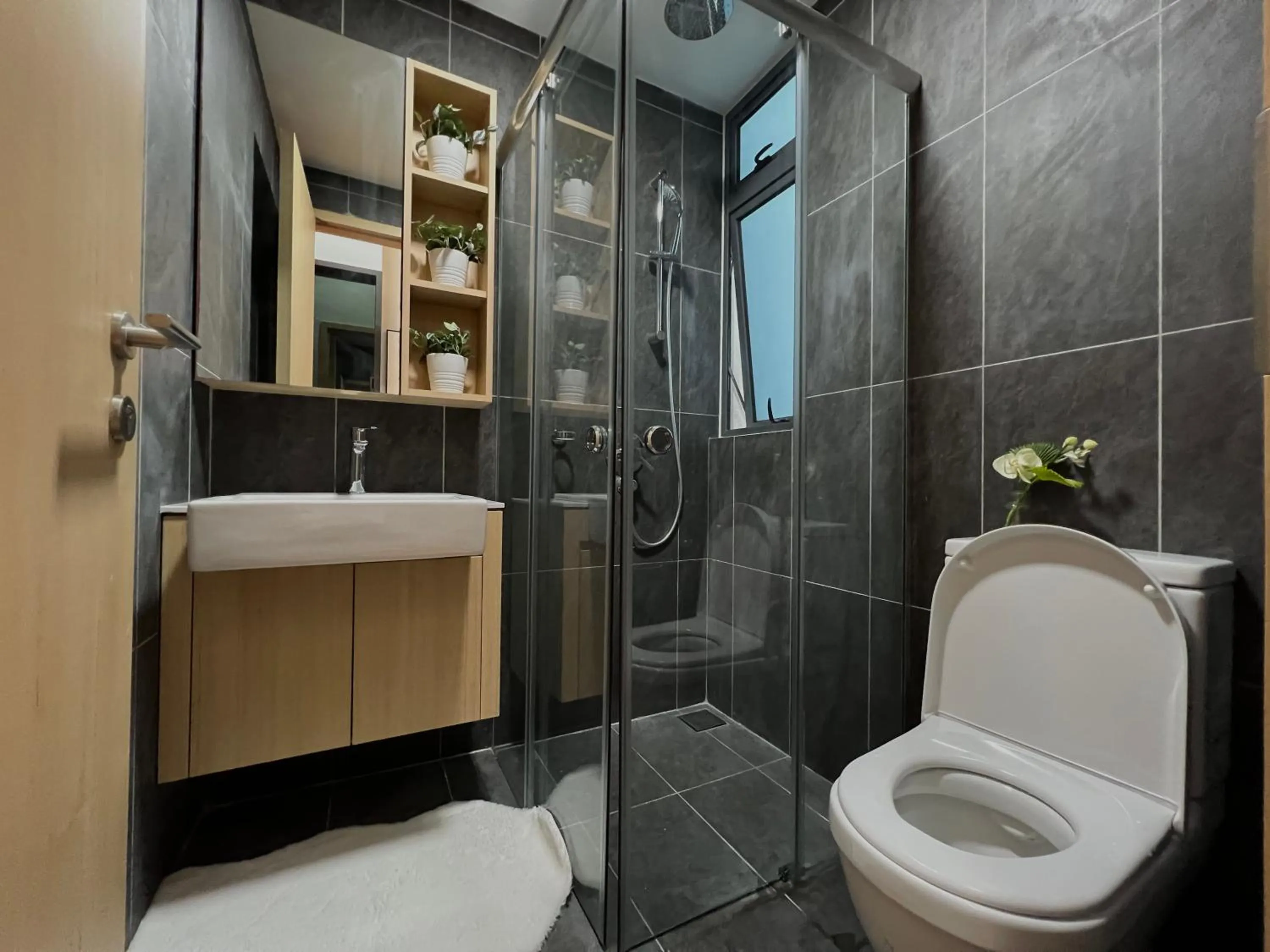 Shower in LUXE Infinitum KLCC by WSD