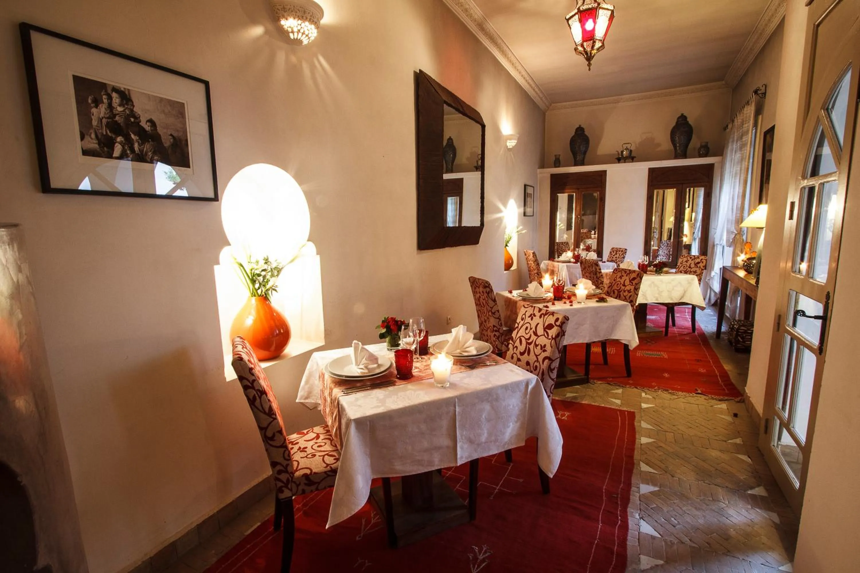 Restaurant/places to eat in Riad Clémentine