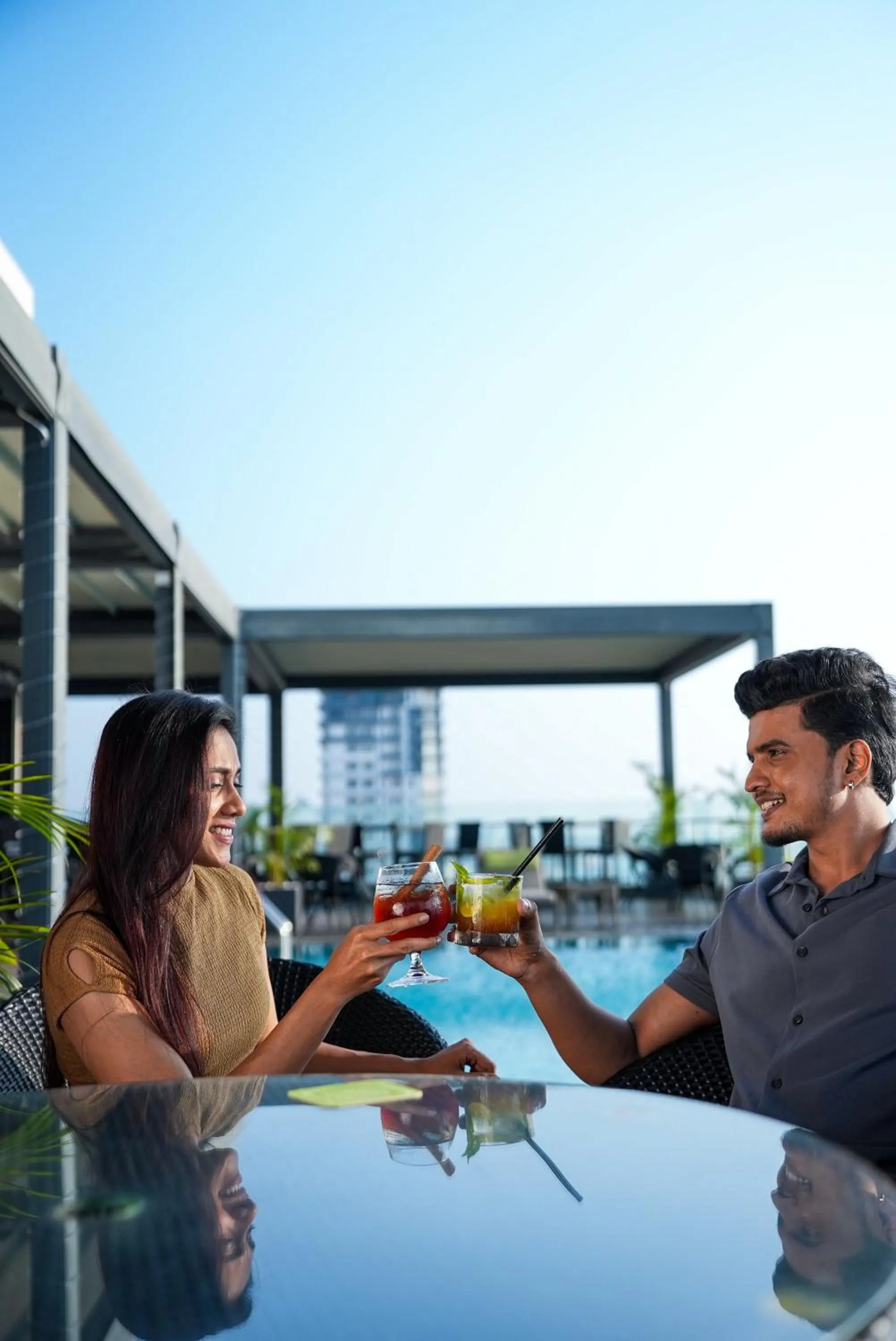 Restaurant/places to eat in Radisson Hotel Colombo