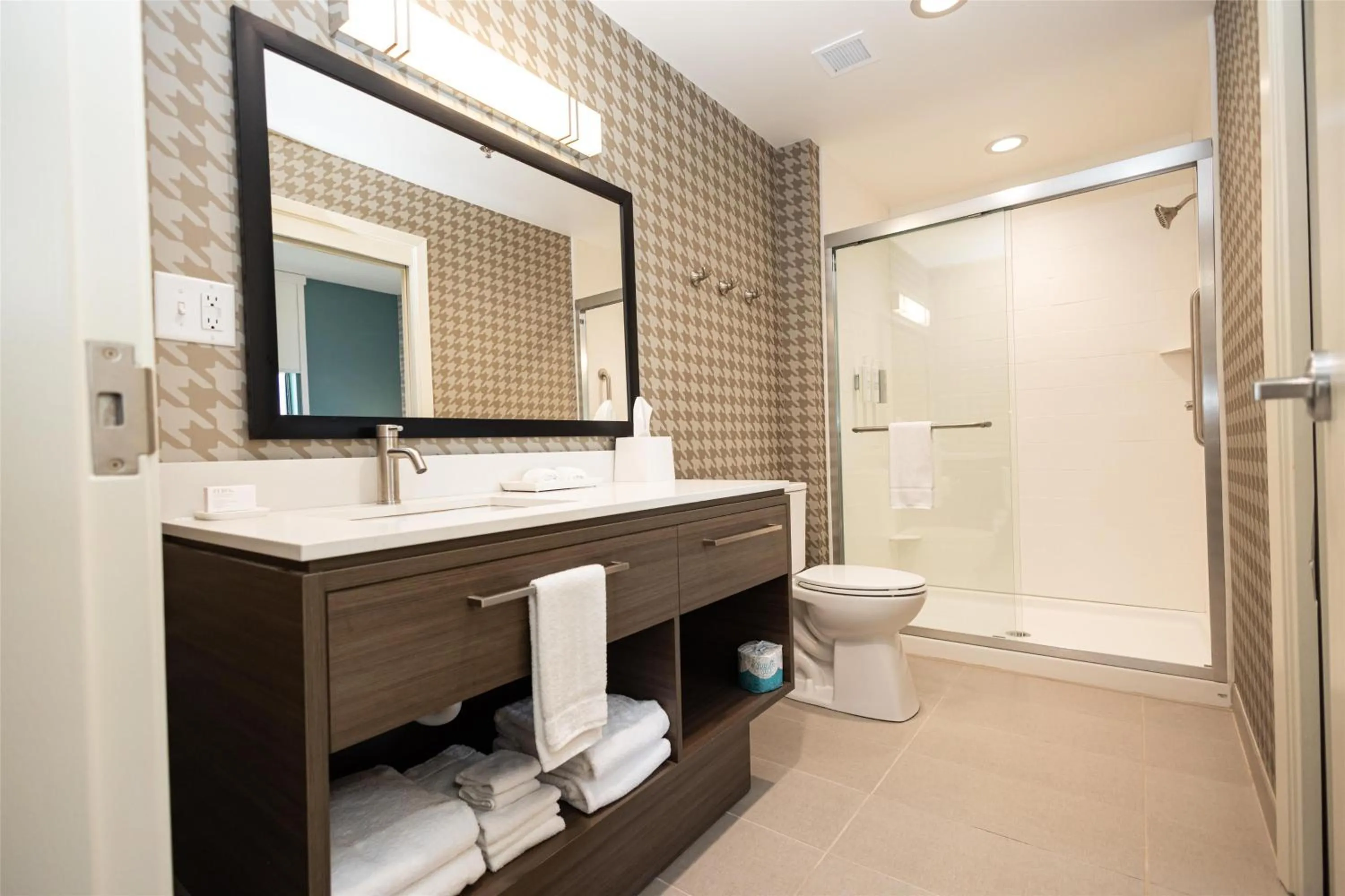 Bathroom in Home2 Suites By Hilton Hammond, La