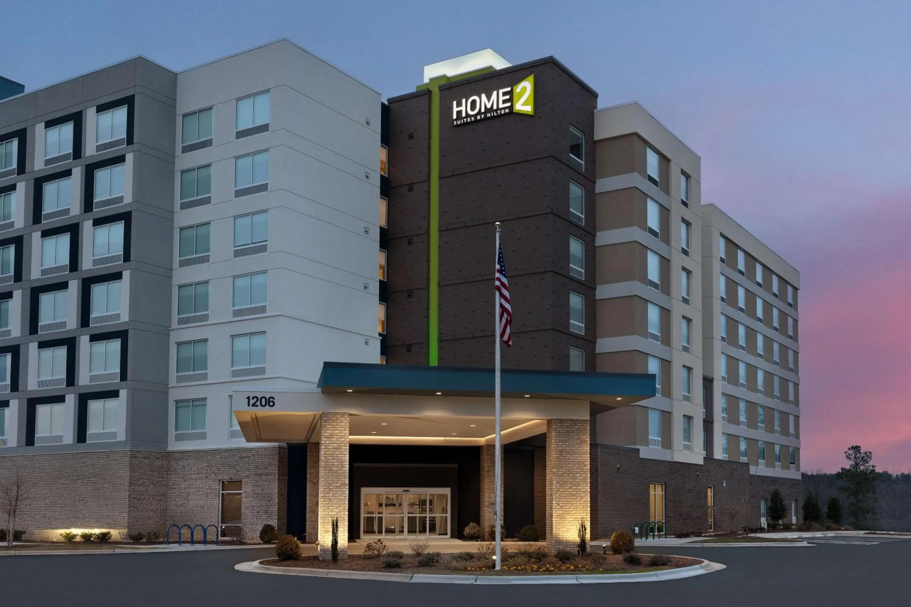 Property building in Home2 Suites By Hilton Durham University Medical Center