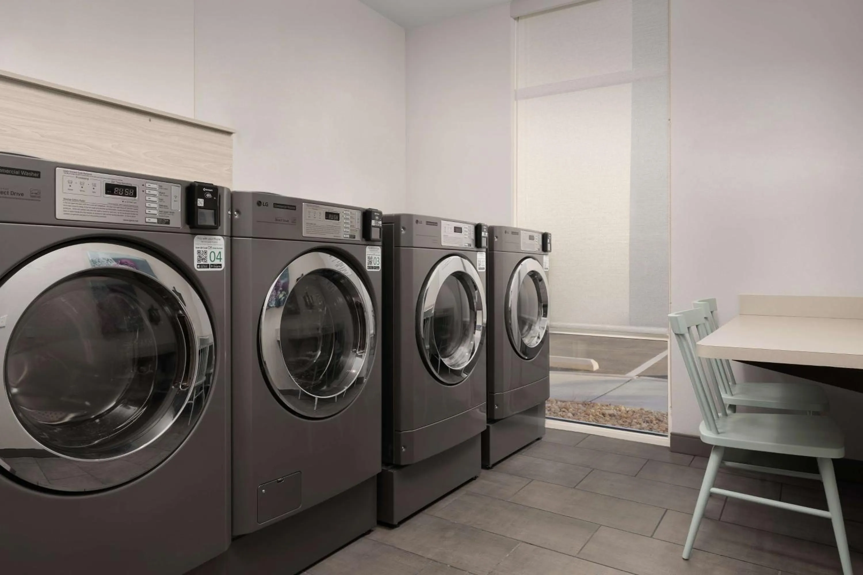 Property building in Home2 Suites By Hilton Durham University Medical Center