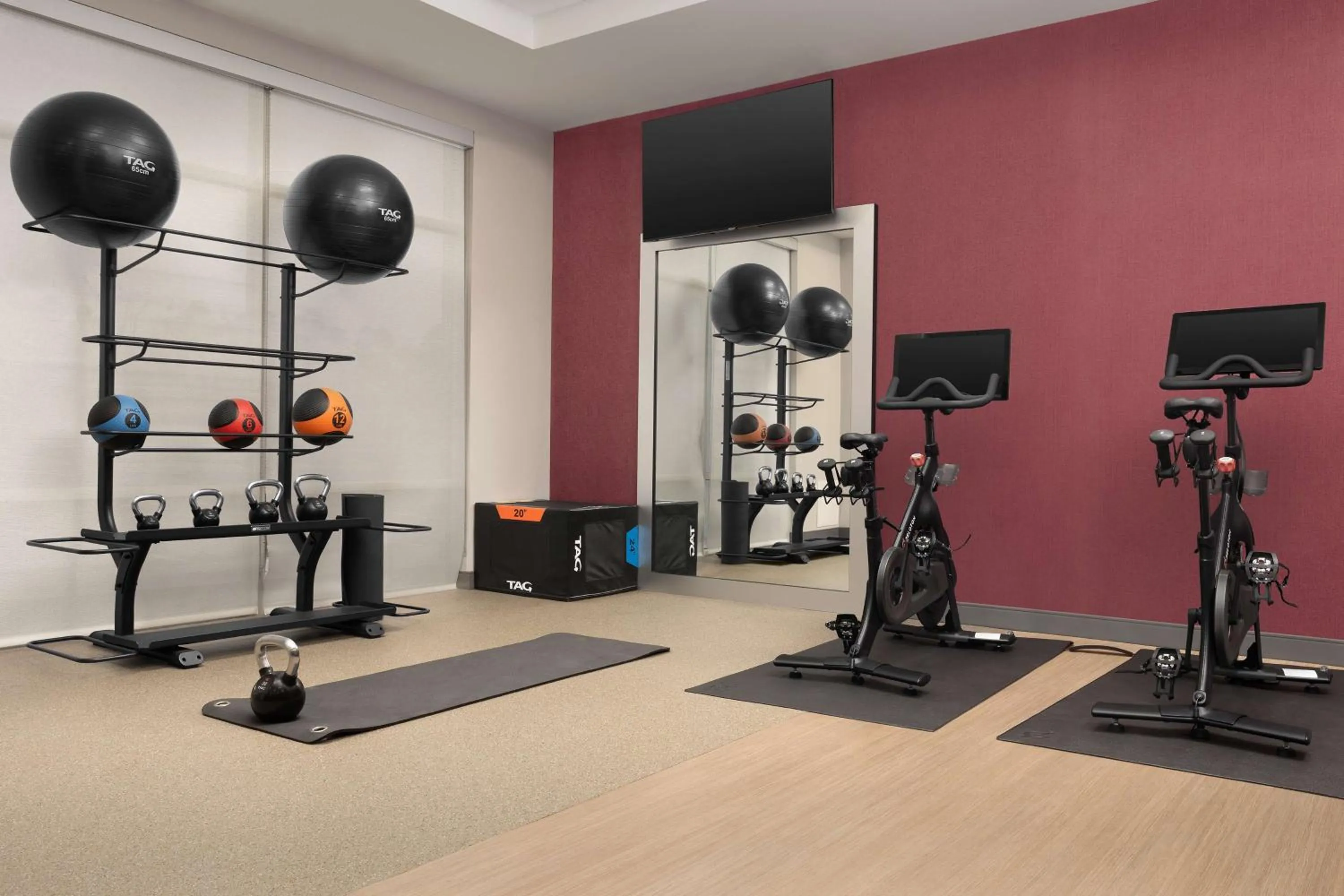Fitness centre/facilities in Home2 Suites By Hilton Durham University Medical Center