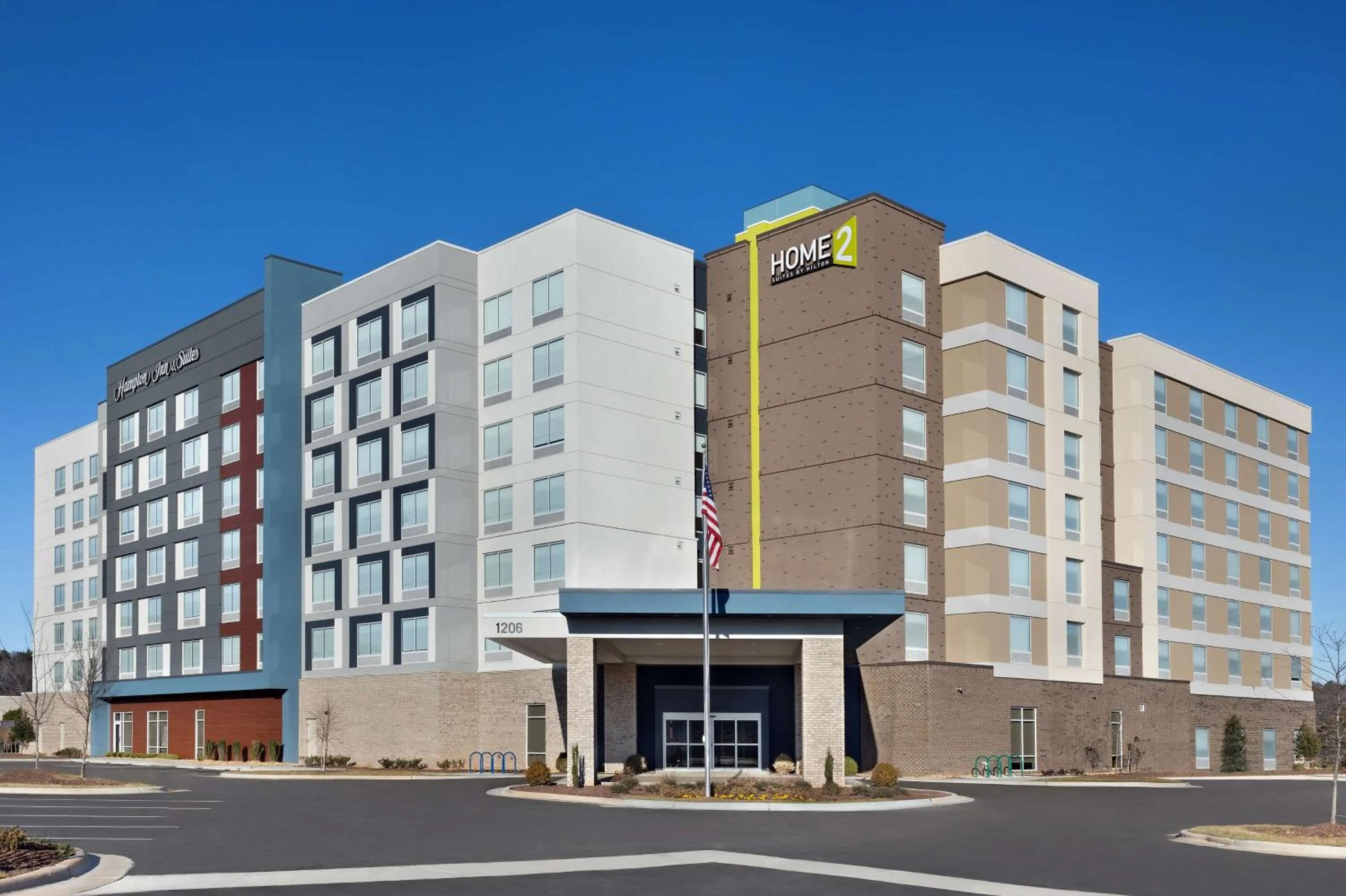 Property building in Home2 Suites By Hilton Durham University Medical Center