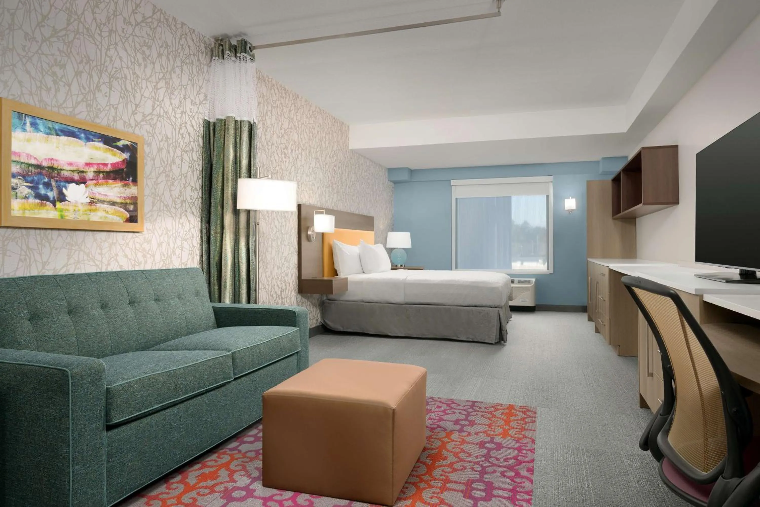 Living room, Bed in Home2 Suites By Hilton Durham University Medical Center