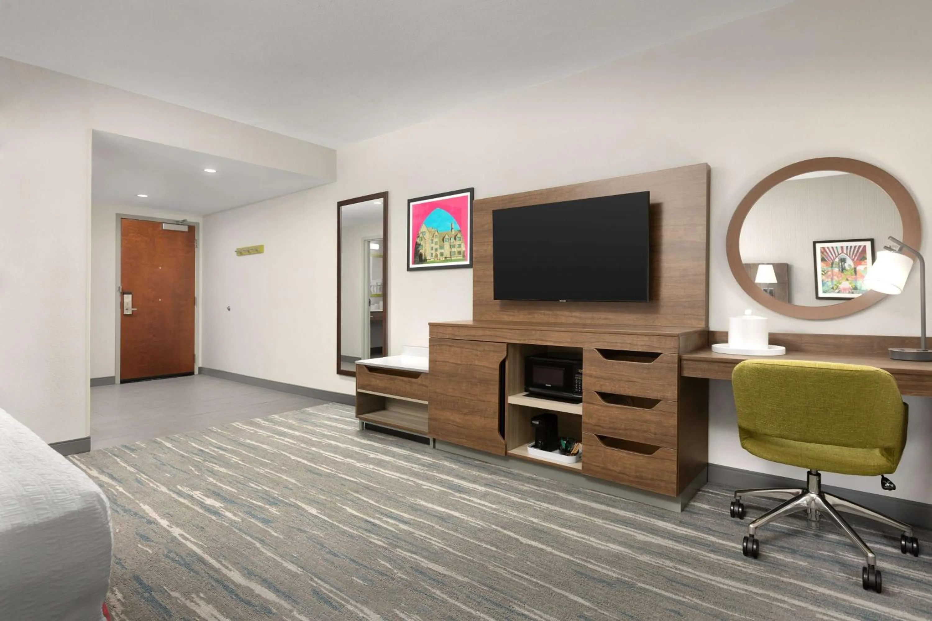 Bedroom in Hampton Inn & Suites Durham University Medical Center