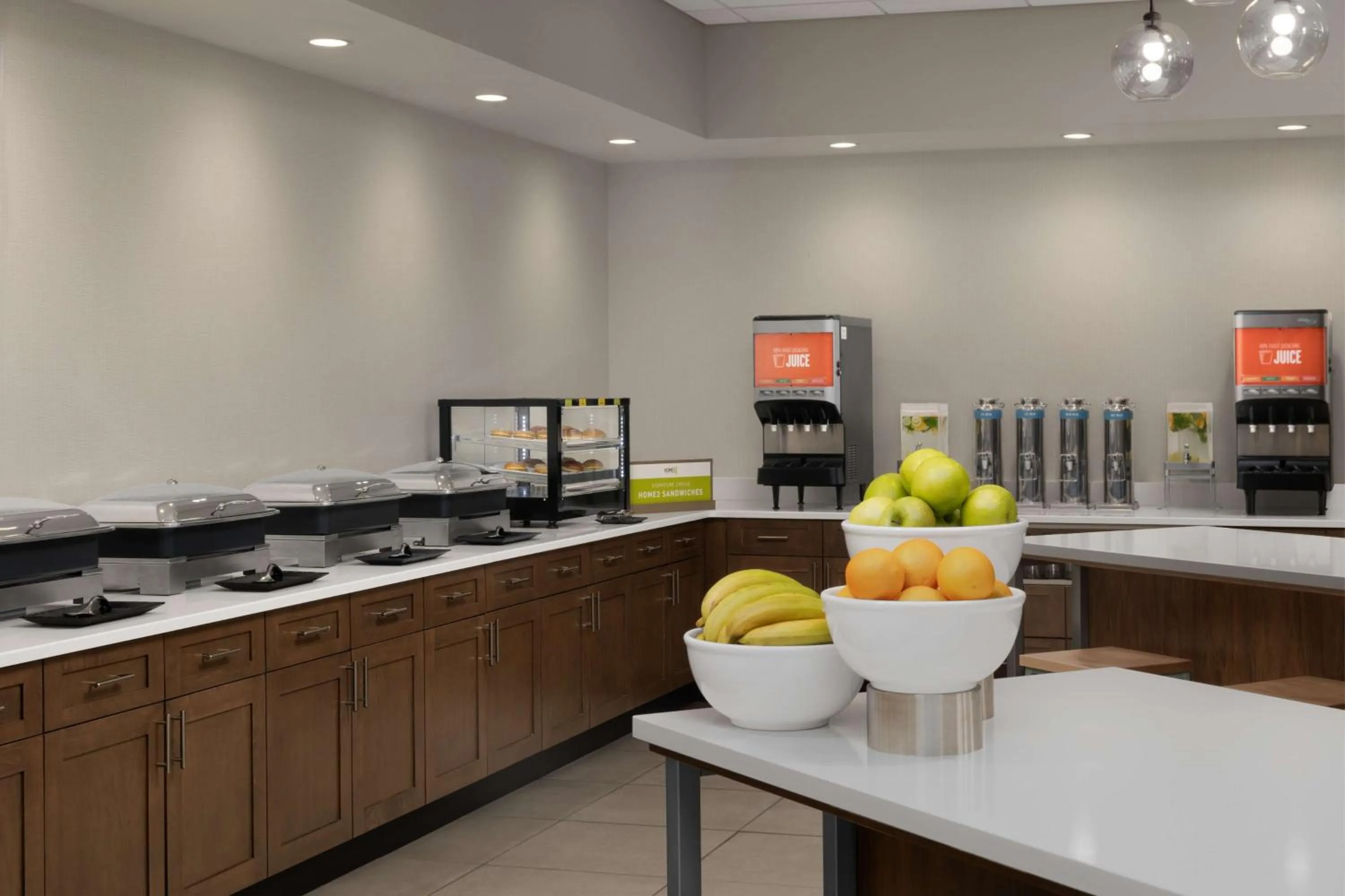 Breakfast in Hampton Inn & Suites Durham University Medical Center