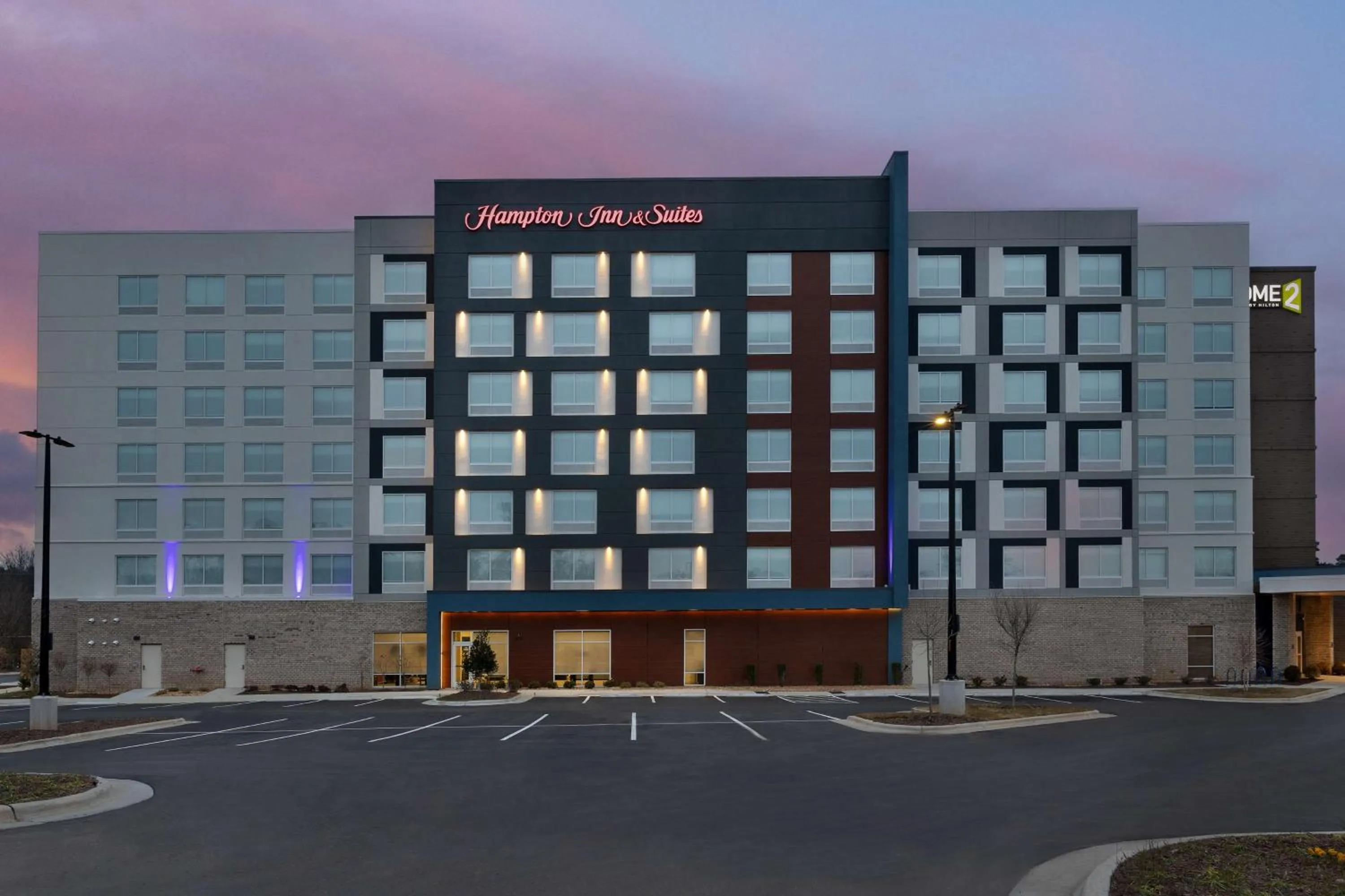 Property building in Hampton Inn & Suites Durham University Medical Center