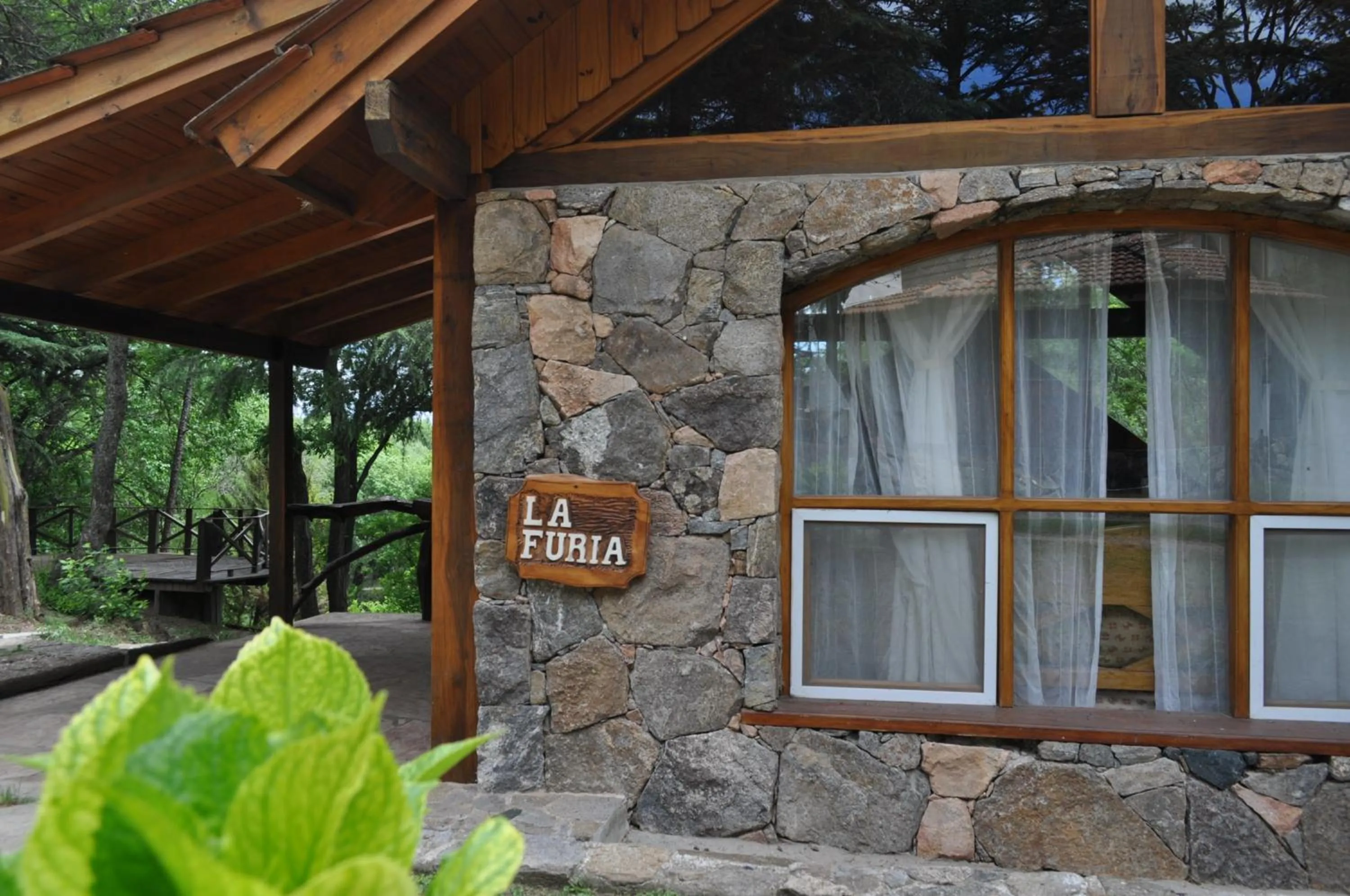 Facade/entrance in Cabañas Aufenthalt