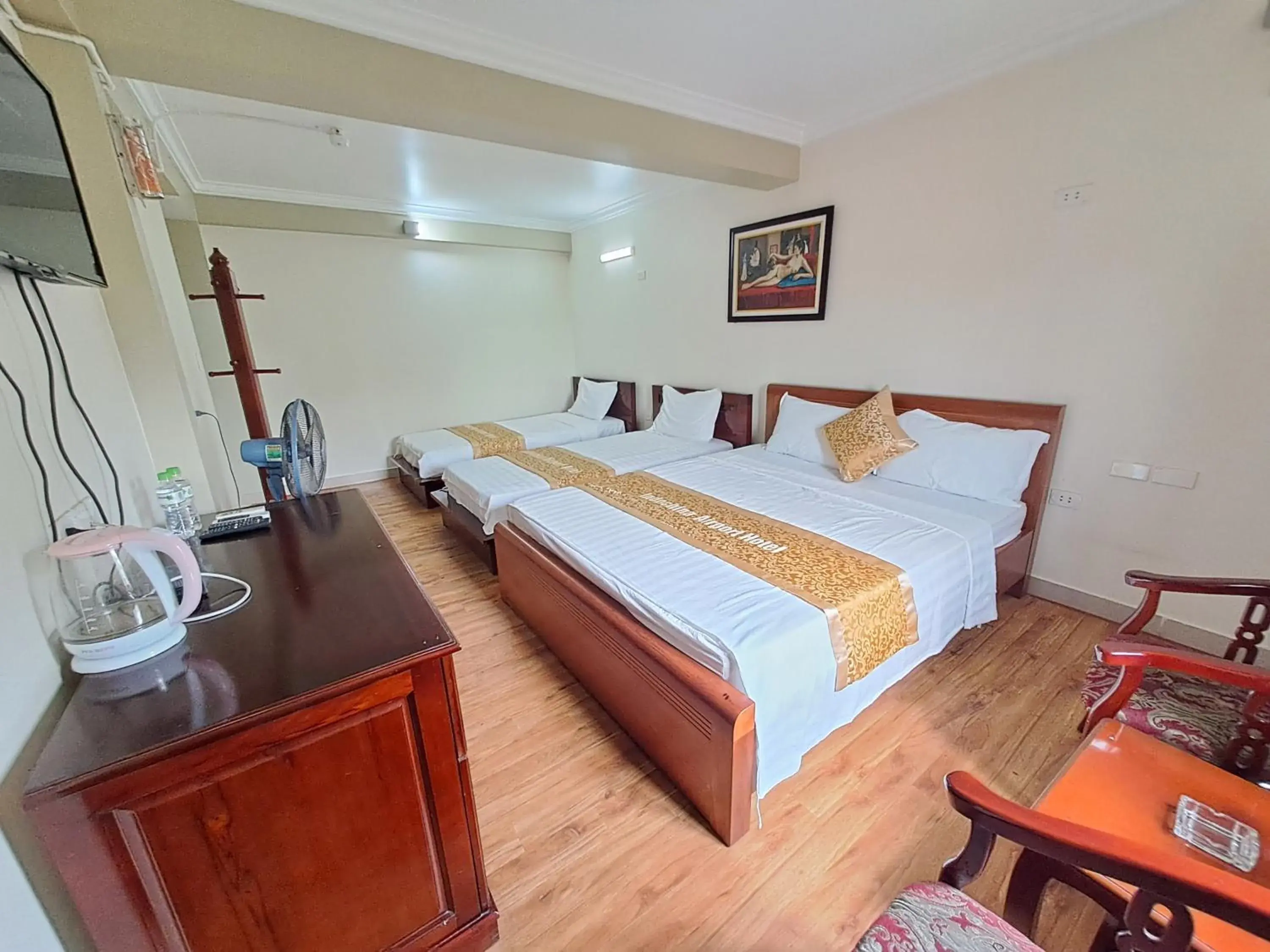 Family Room with Private Bathroom in Indochina Airport Hotel Family Room with Private Bathroom in Indochina Airport Hotel