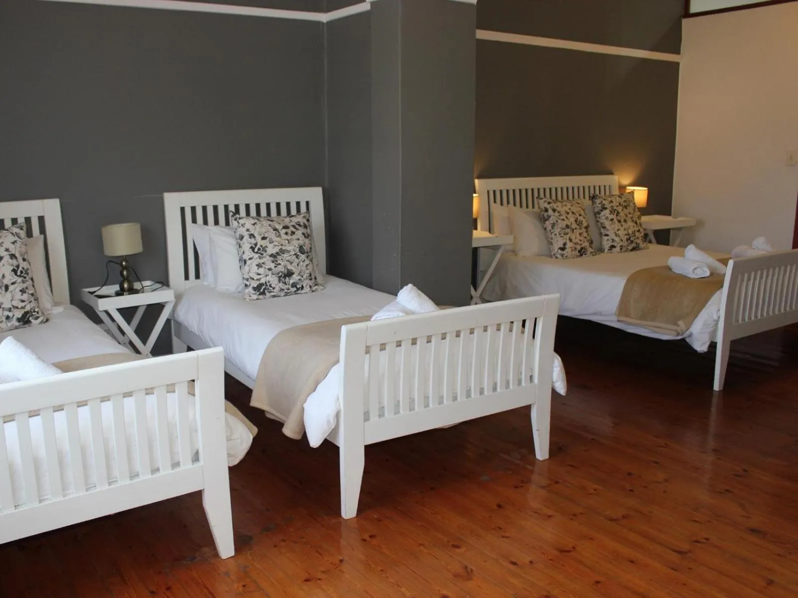Bed in Somerset Guest Lodge - Western Cape